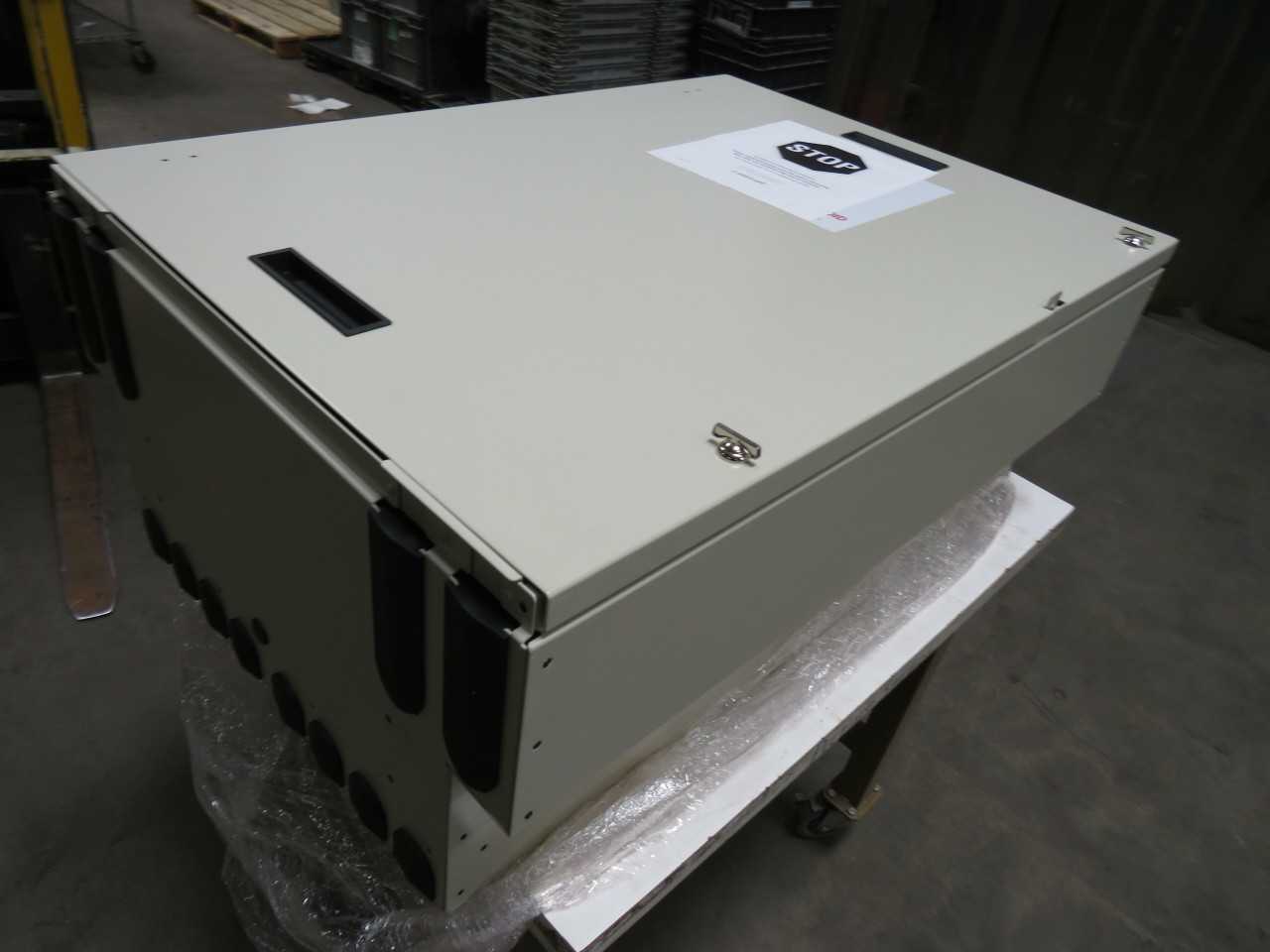 COMMSCOPE FEC-432RM 127496 RACK MOUNT FEC 36 X 26 T173326 - FIBER OPTIC CABLE