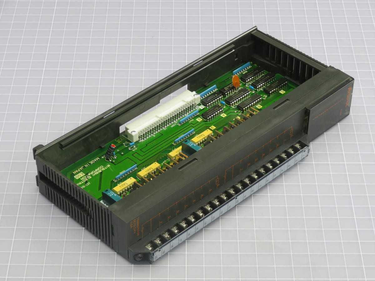 MITSUBISHI AY50-UL OUTPUT MODULE T239519 - PLC MODULES