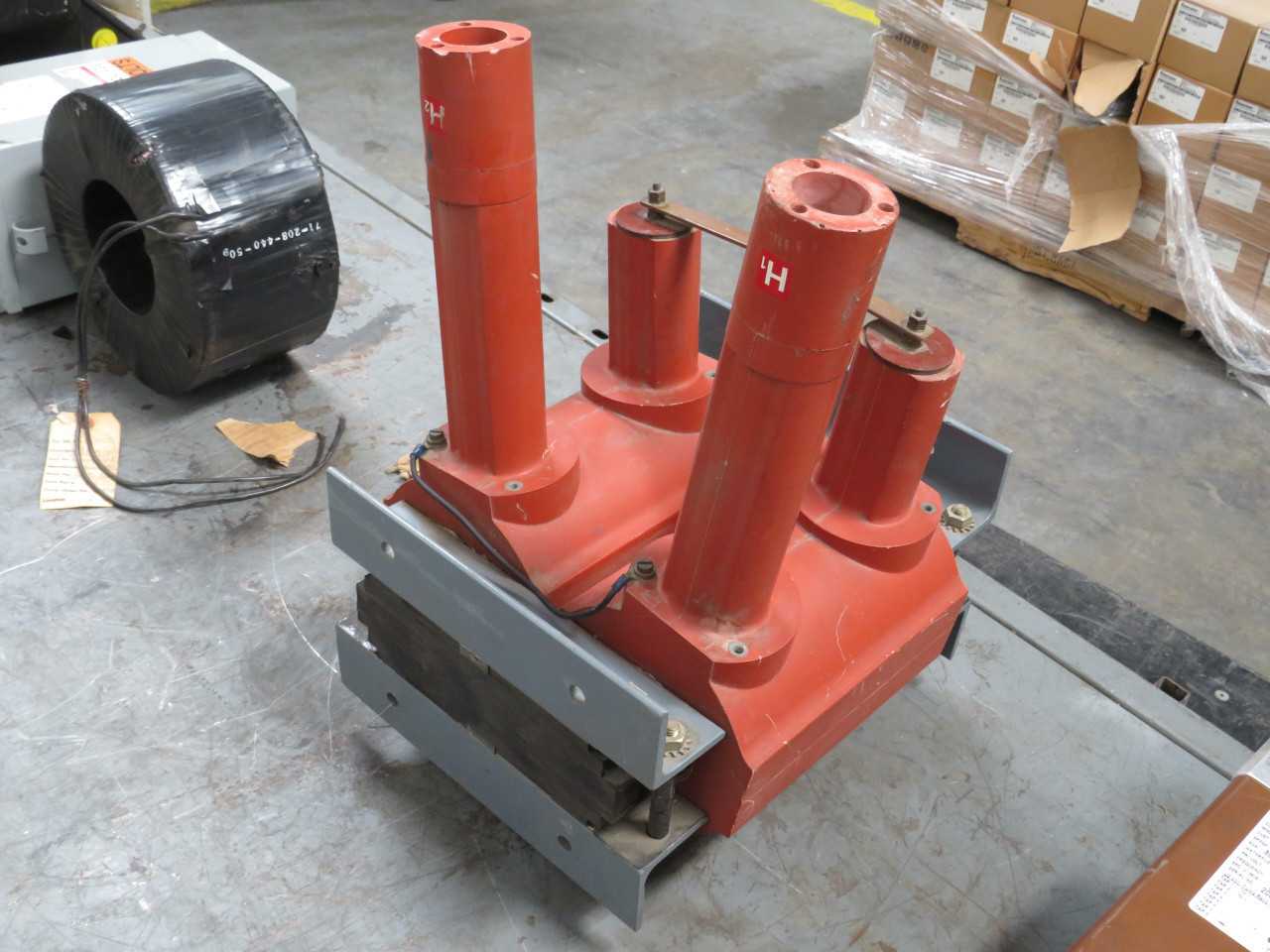 BRUSH SWITCHGEAR PRIMARY V 14400 SEC 1V 120 60HZ T186337 - SWITCHGEAR