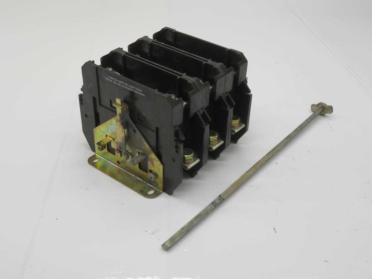 ALLEN BRADLEY 194R-NJ200P3 DISCONNECT SWITCH T234620 - DISCONNECT SWITCHES