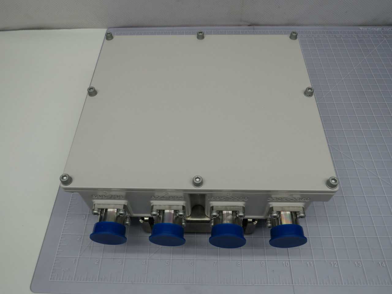 COMMSCOPE CBC782123-DS QUAD 700/850/AWS-PCS/WCS DC SENSE T179607 - TELECOMMUNICATION