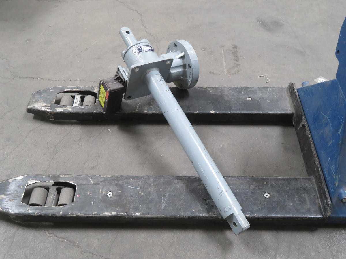DUFF NORTON FLM10010-845 WORM GEAR ACTUATOR W SKA6000B10 T201300 - PNEUMATIC VALVE ACTUATORS
