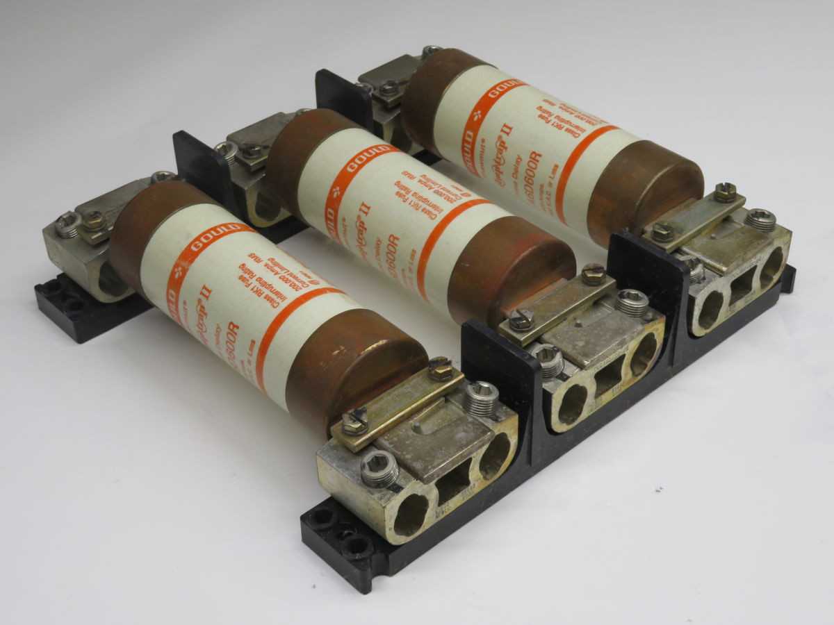 FERRAZ SHAWMUT A6D600R TIME DELAY FUSE T249803 - FUSES