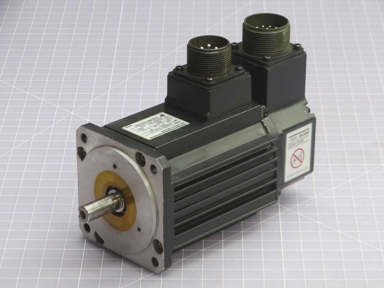 YASKAWA USAREM-03CFJ41 AC SERVO MOTOR T245614 - SERVO
