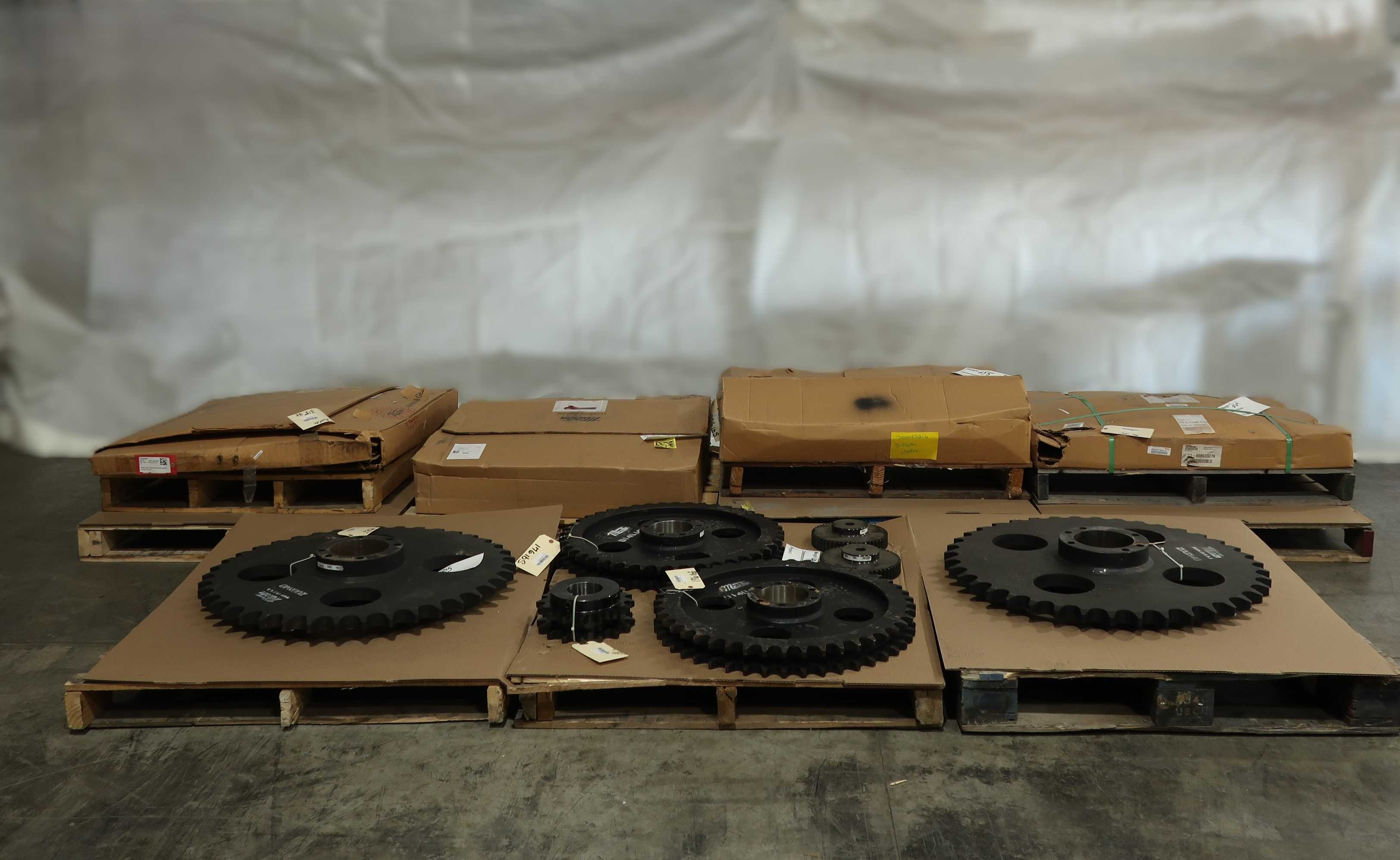 SKU 1773754 - 7 PALLETS OF ASSORTED MARTIN GEARS AND SPROCKETS - POWER TRANSMISSION