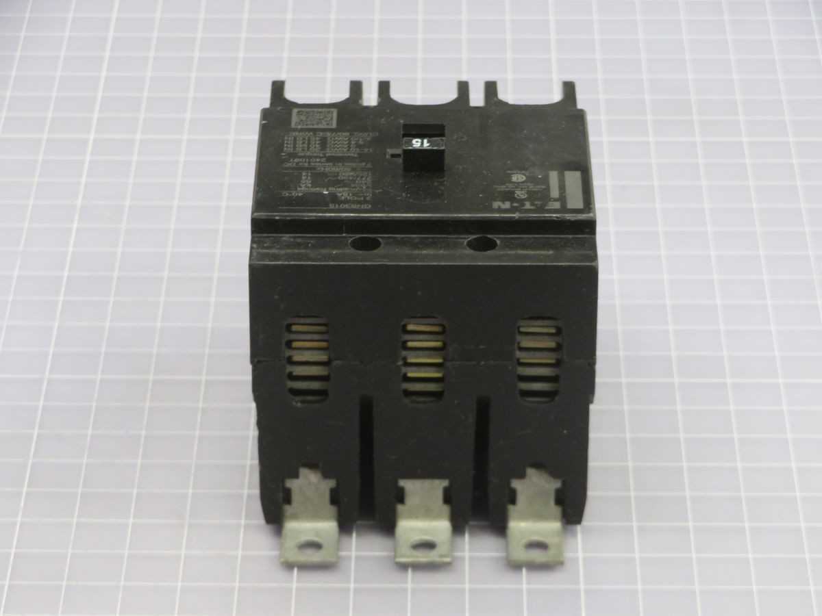 EATON GD3030 SERIES C COMPLETE MOLDED CASE CIRCUIT BREAKER T246254 - CIRCUIT BREAKERS