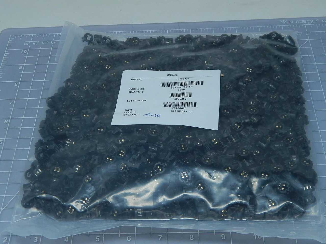 LOT OF 1000 DELPHI 13793735 ASM LOCK RETAINER CONNECTER W SHORT CLIP T149007 - TERMINAL BLOCKS