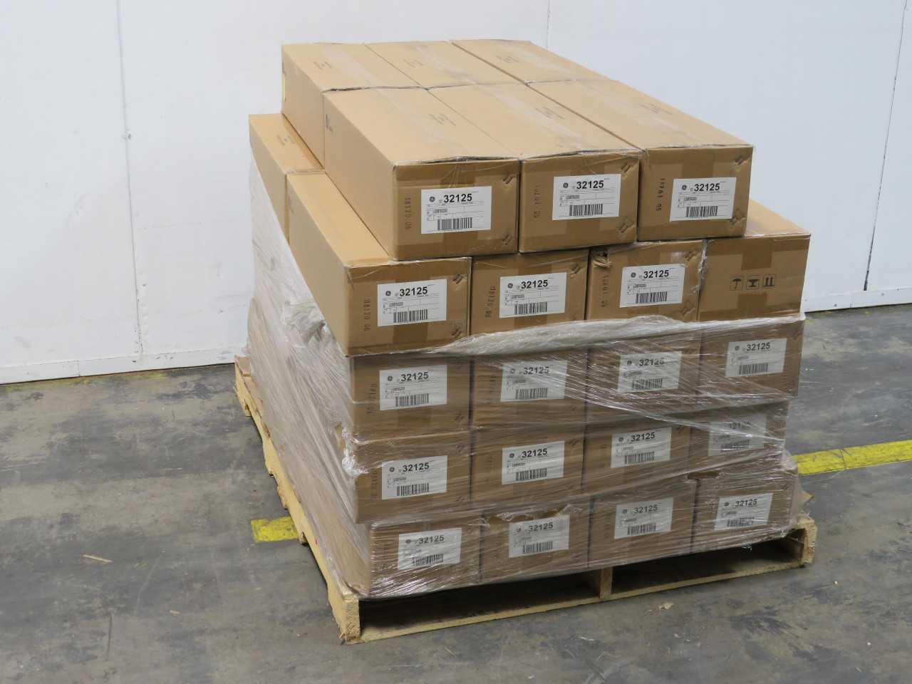 LOT OF 760 GE 32125 LED8BT8/G2/835 2 FOOT LED STRAIGHT T8 TUBE LIGHT BULBS 8 WATT G13 T157097 - LIGHTING