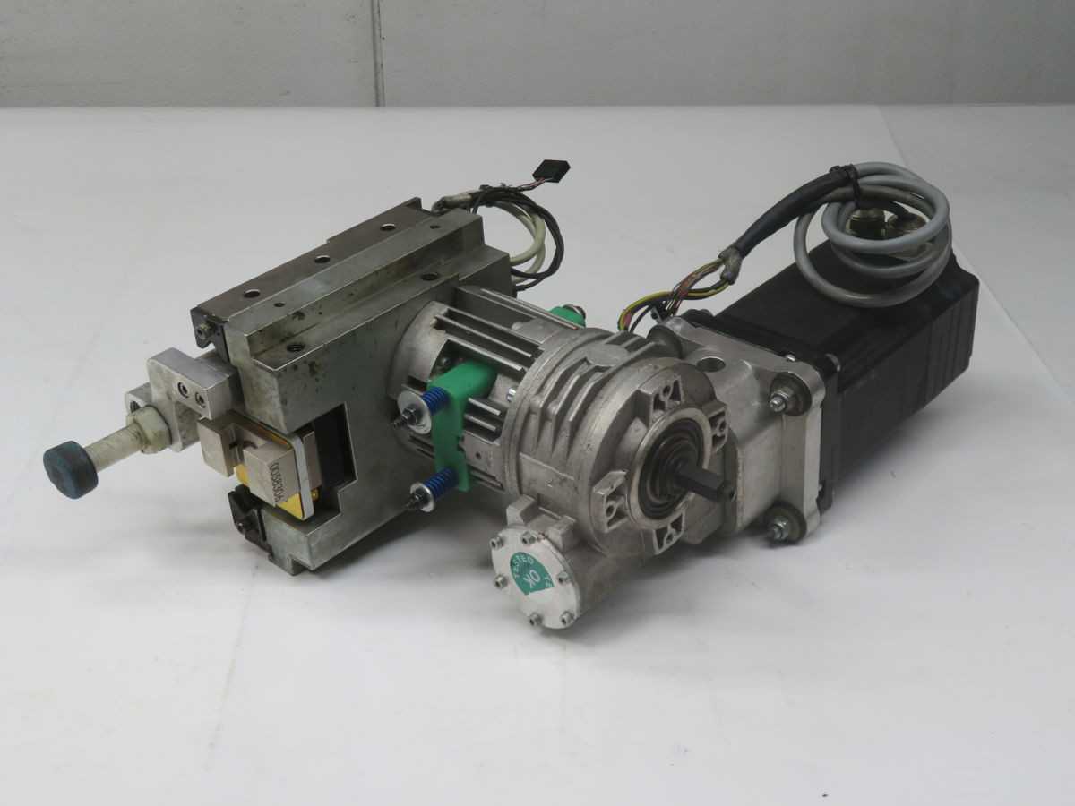 BERGER LAHR SER31117/4L6SD6CO SERVO W GEAR T251803 - SERVO MOTORS