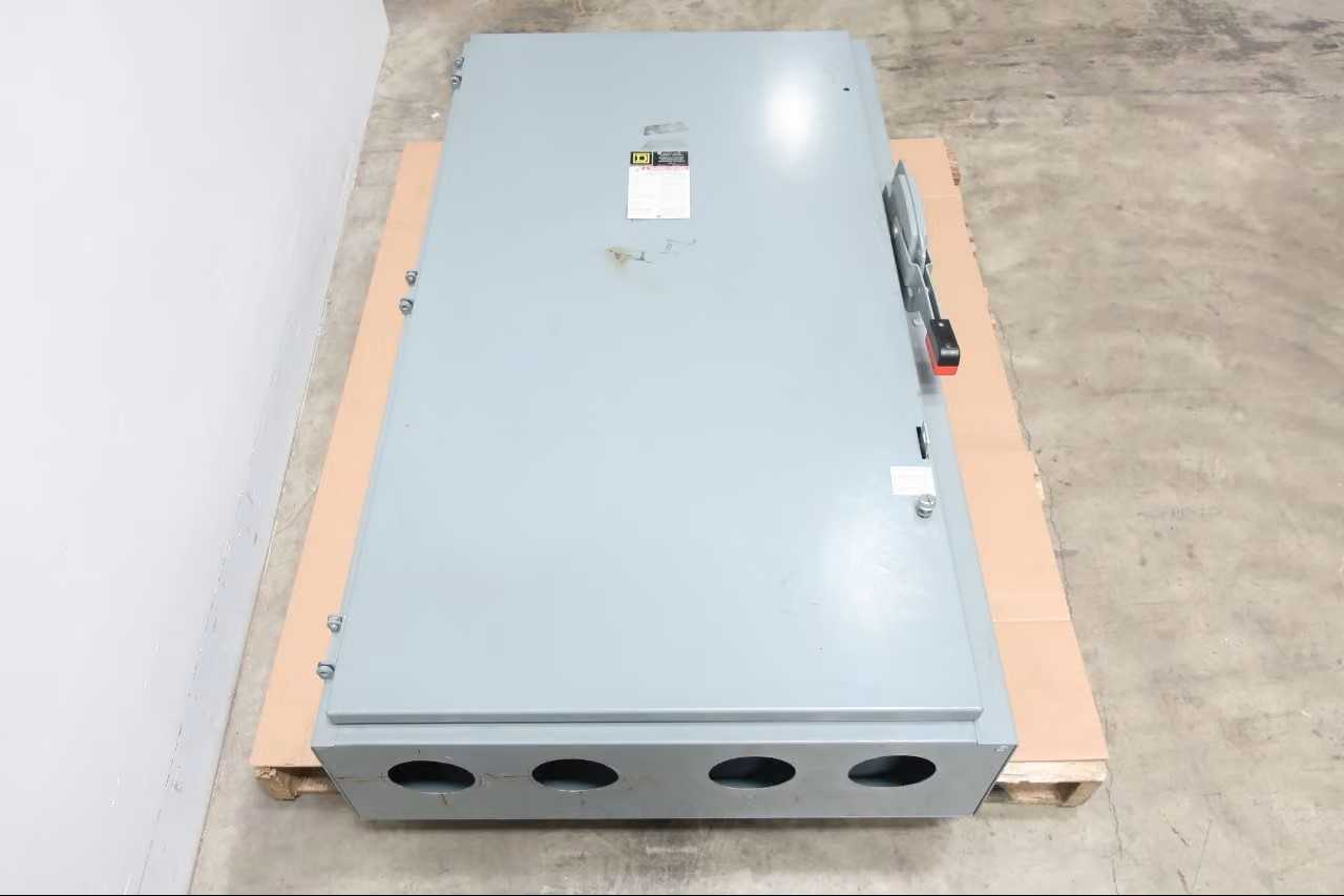 SKU 1787587 - LOT OF 1 SQUARE D H366N 3P 600A AMP 600V-AC FUSIBLE DISCONNECT SWITCH - DISCONNECT SWITCHES