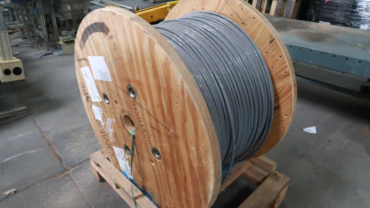 CommScope PX02390-PC Fiber Optic Cable 72 Fiber Multi Mode OM4 T147672 - FIBER OPTIC CABLE