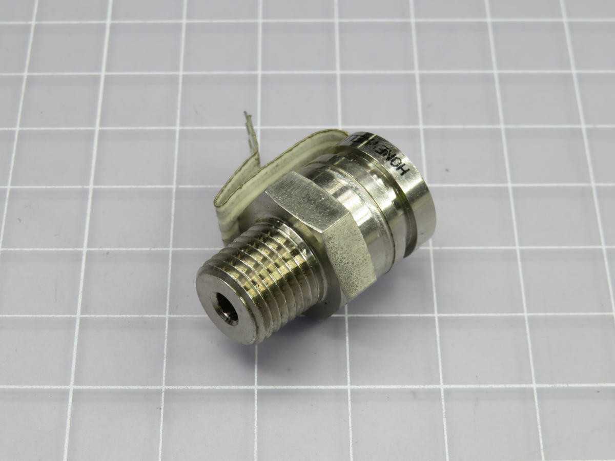 LOT OF 8 HONEYWELL 19C030PG5L SENSOR 30PSIG 1/4"NPT 0.1V T223640 - SENSORS