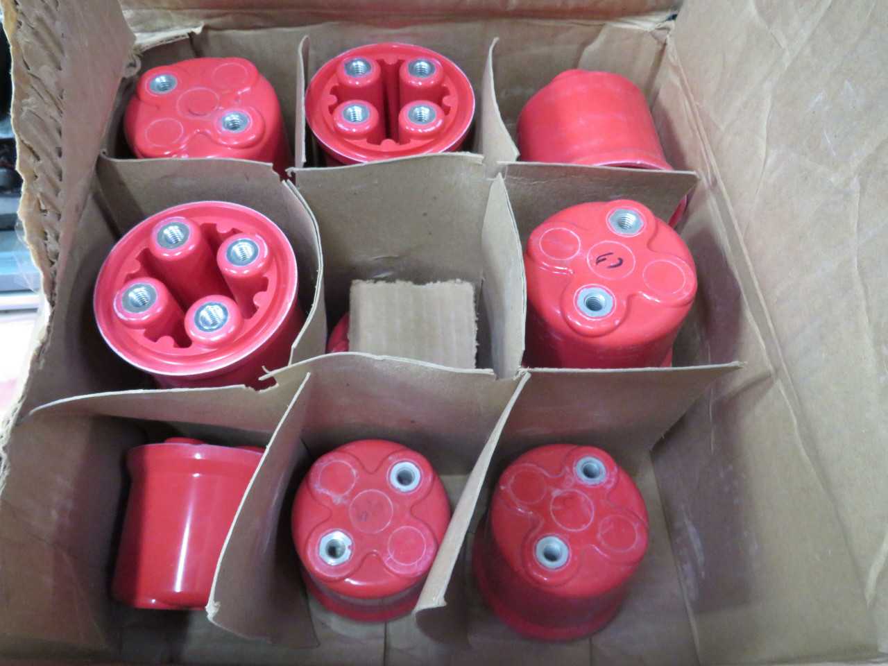 Lot Of 15 MBI FG47512010 MB2000-15 4 X 2 Electrical Standoff Insulators Red 5 kV T1 - ELECTRICAL COMPONENTS