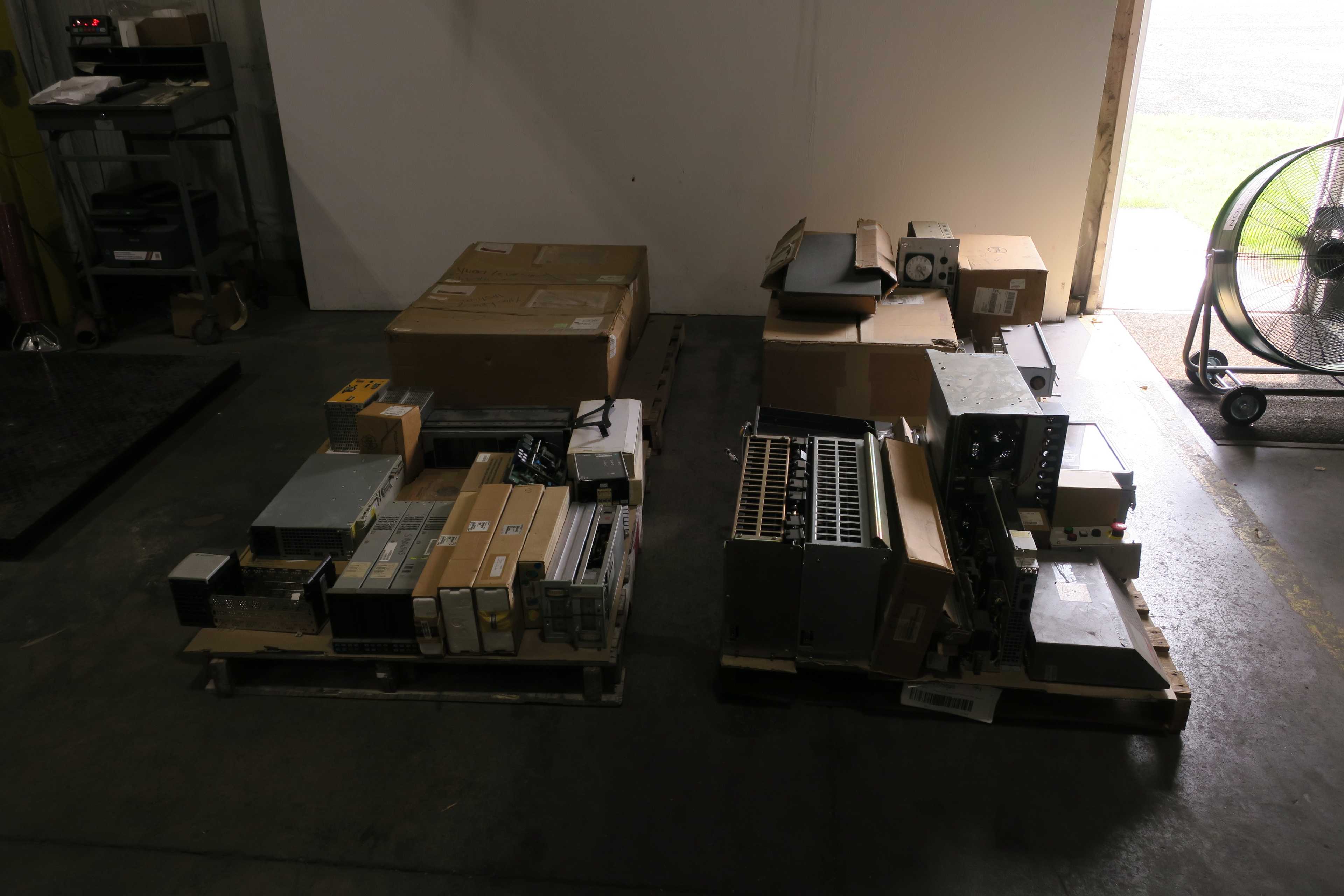 SKU 1779525 - 4 PALLETS OF ASSORTED MODULES AND CHASSIS - AUTOMATION & CONTROLS