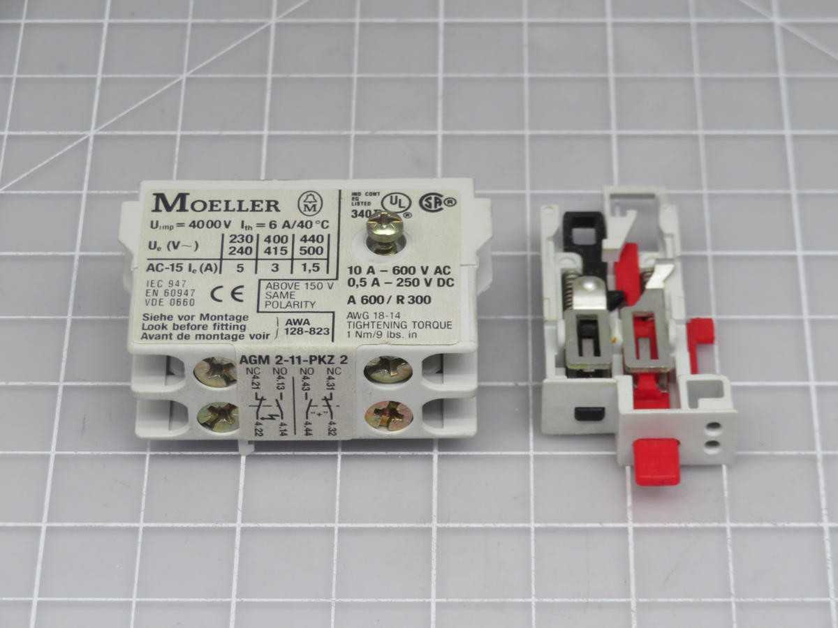 Lot Of 8 Moeller AGM2-11-PKZ2 Trip Indicating Auxiliary Contacts - DC CONTACTOR
