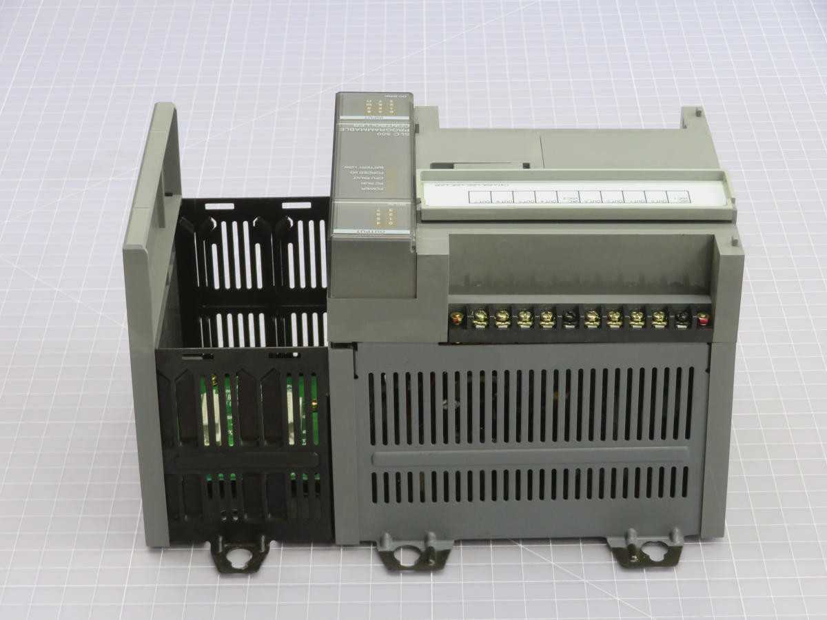 ALLEN BRADLEY 1747-L20C FIXED HARDWARE STYLE CONTROLLER T244904 - INDUSTRIAL PARTS