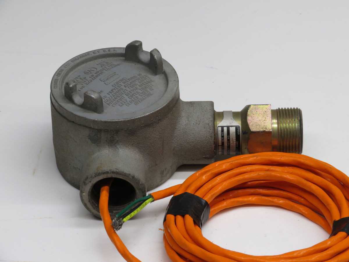 Honeywell LG1093AA04 Turbine Flame Sensor T255733 - SAFETY EQUIPMENT