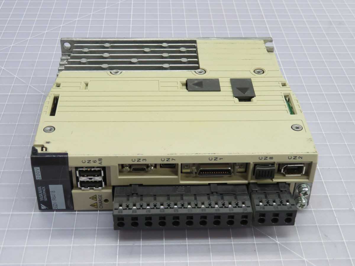 Yaskawa SGDV-1R6A11B Servopack Servo Drive T252328 - SERVO