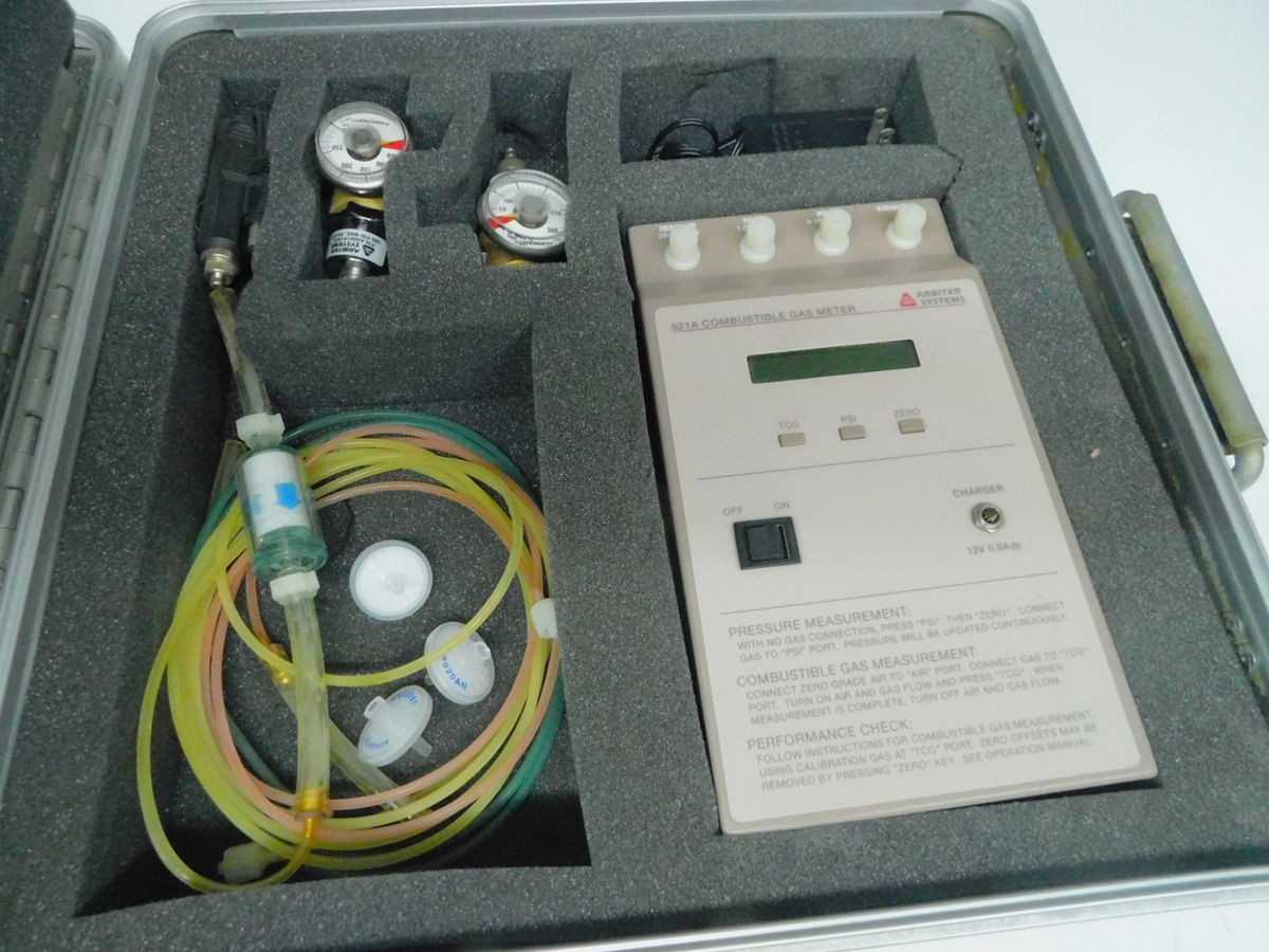 ARBITER SYSTEMS 921A COMBUSTIBLE GAS METER FOR NITROGEN OIL-FILLED TRANSFORMERS. M7660 - INDUSTRIAL PARTS