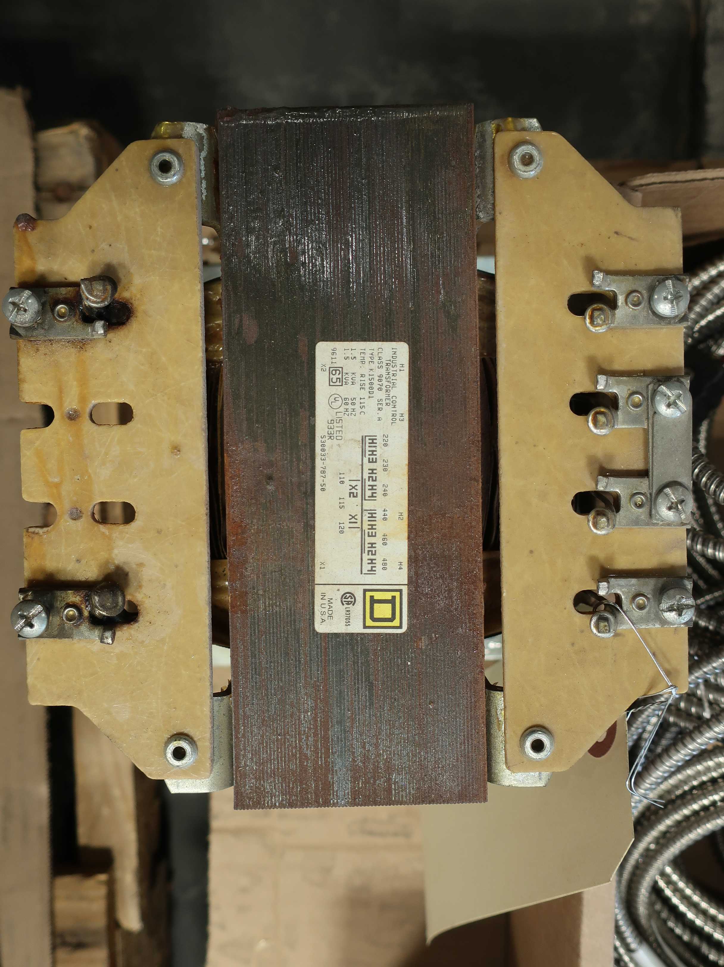 SKU 1766369 - 4 PALLETS OF ASSORTED ELECTRICAL CONTROLS - ELECTRICAL COMPONENTS