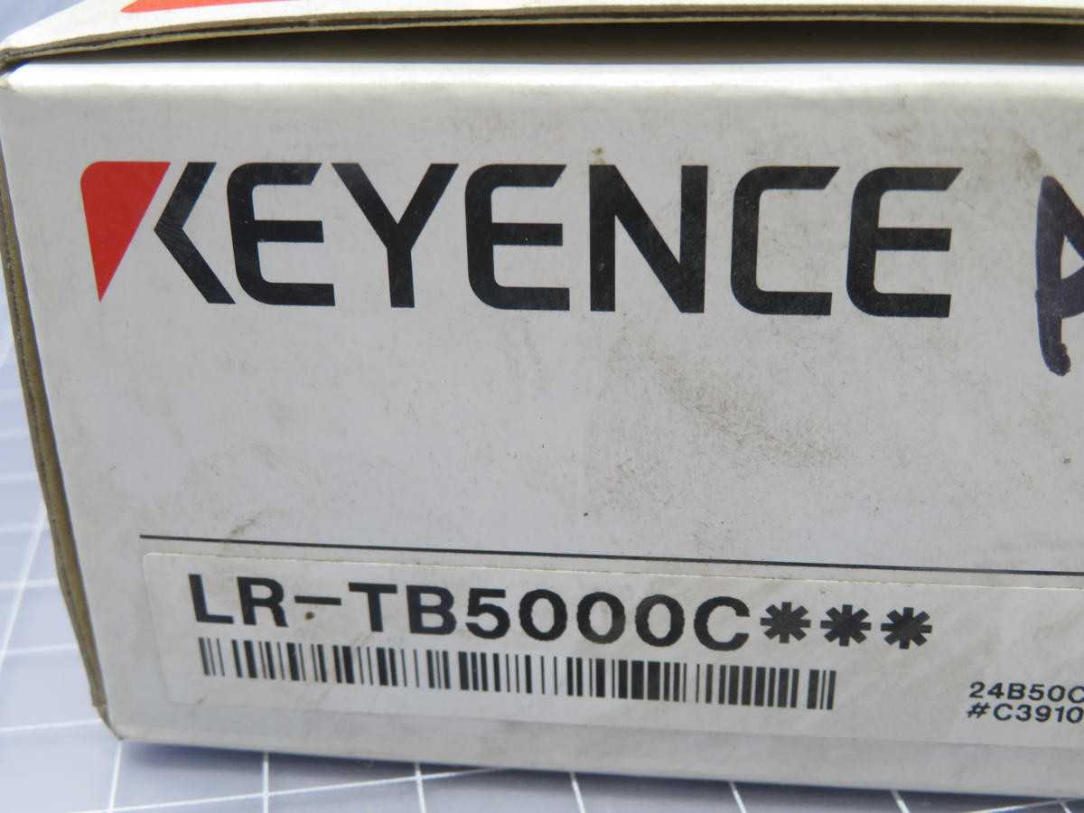 KEYENCE LR-TB5000C LASER SENSOR
W/ M12 CONNECTOR T222777 - SENSORS