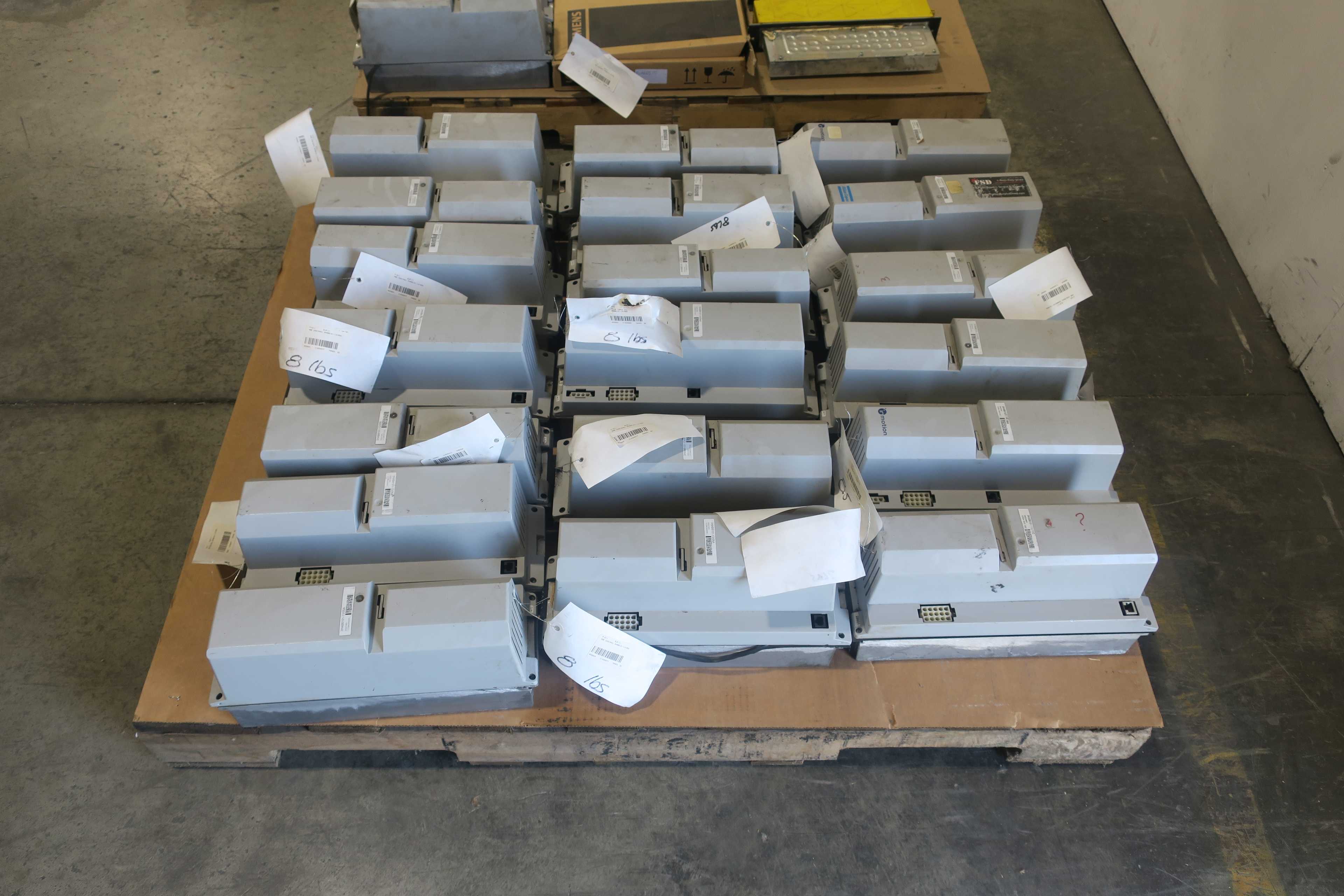 SKU 1785984 - 2 PALLETS OF ASSORTED SERVO DRIVES - SERVO DRIVES