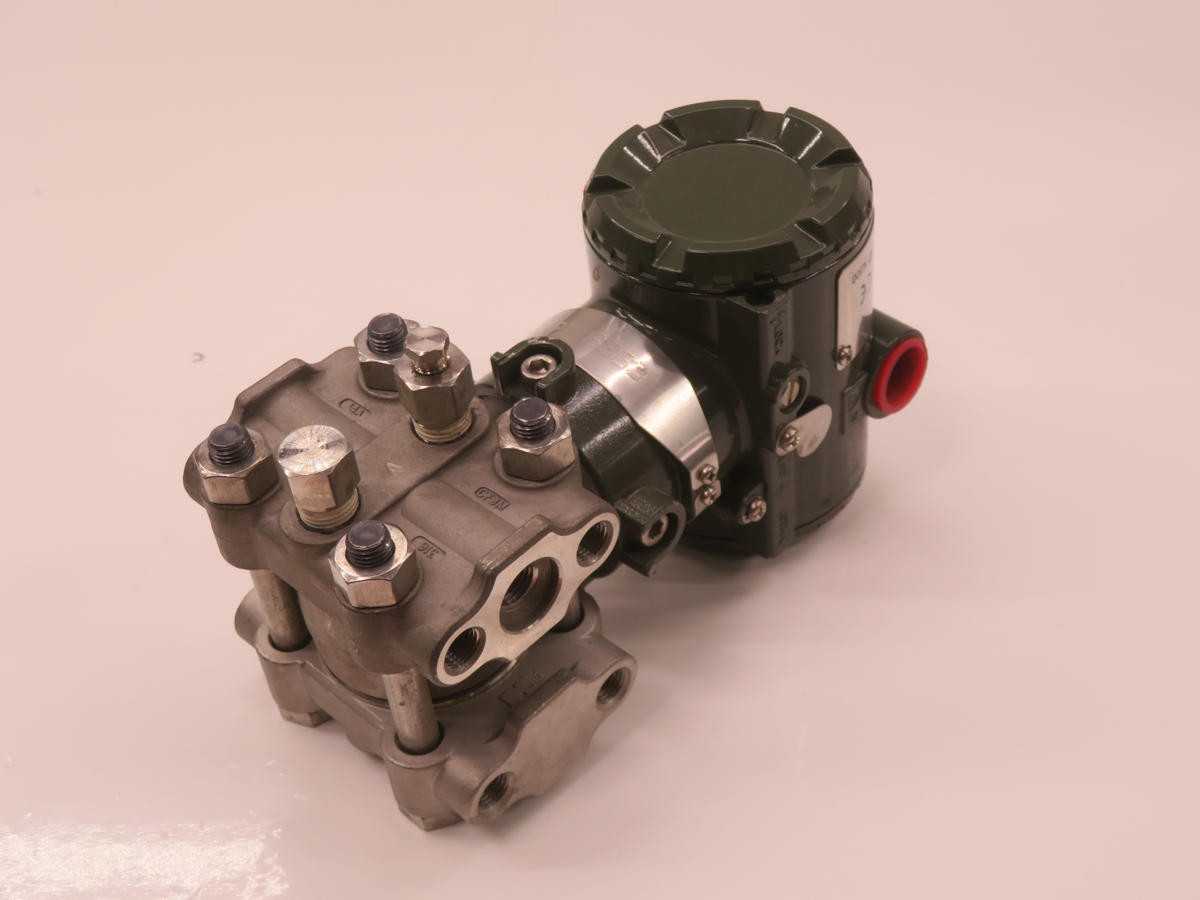 Yokogawa EAS4B-92NN/FF1/D1 Transmitter T241931 - FLOW TRANSMITTER