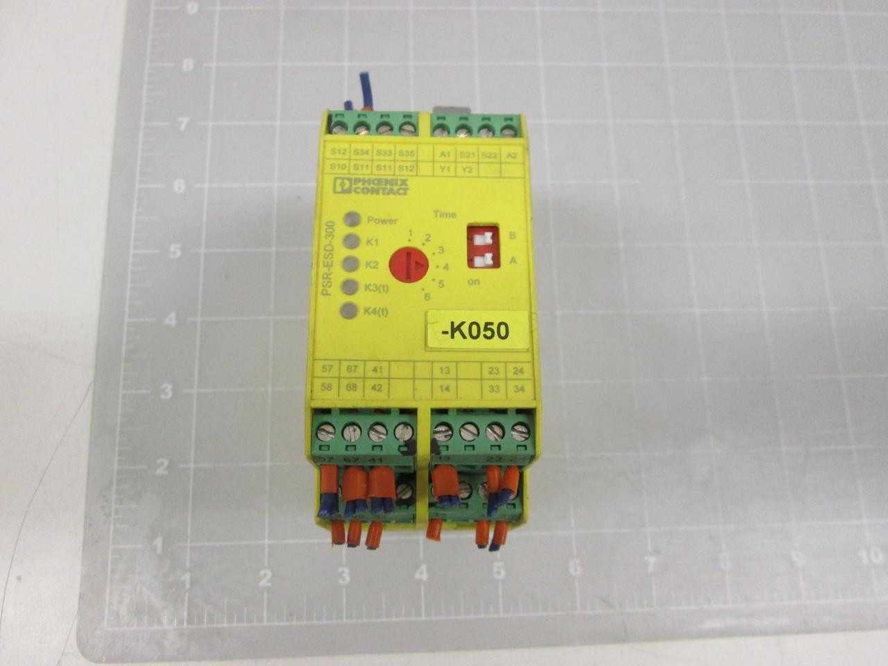 PHOENIX CONTACT PSR-SCP-24DC/ESD/5X1/1X2/300 29 81 42 8 SAFETY RELAY T61352 - SAFETY RELAY