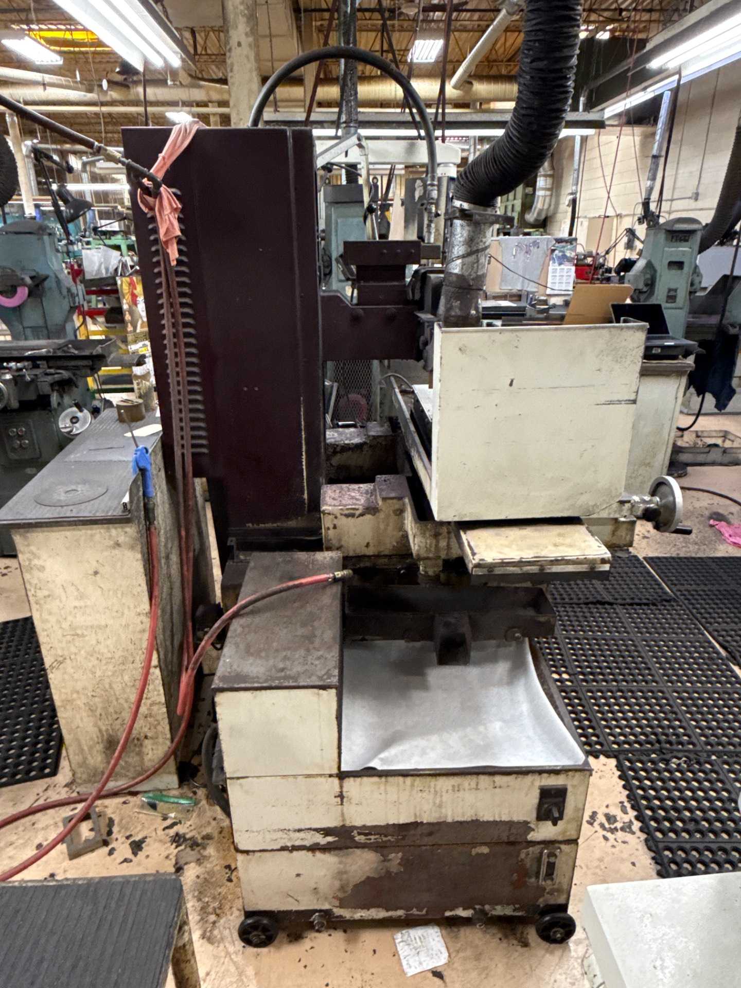 Chevalier FSG-3A1020 Surface Grinder - 8" Wheel, 600V, 20X10 Table, 3450 RPM - SURFACE GRINDERS