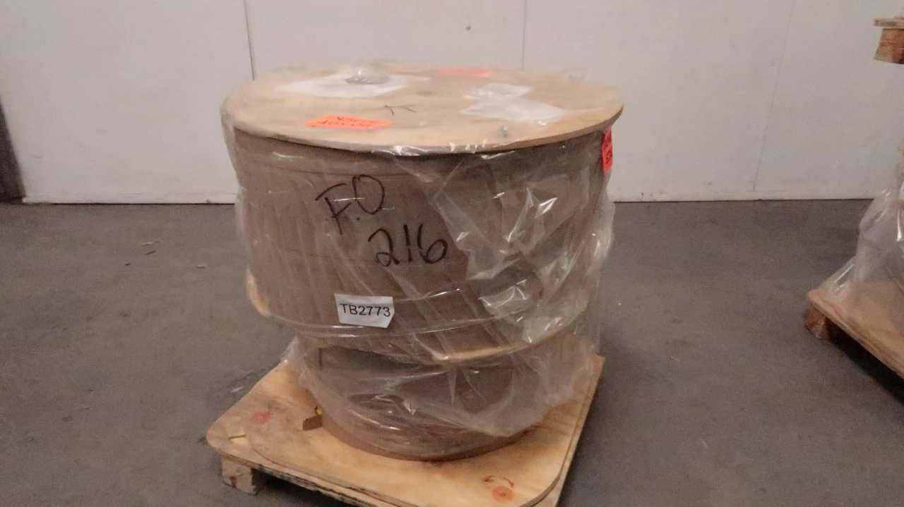 COMMSCOPE FPX-1FS8/04HU077 320000108815 FIBER OPTIC CABLE ASSEMBLY PANEL 48 FIBER SINGLE MODE 252 FT - FIBER OPTIC CABLE