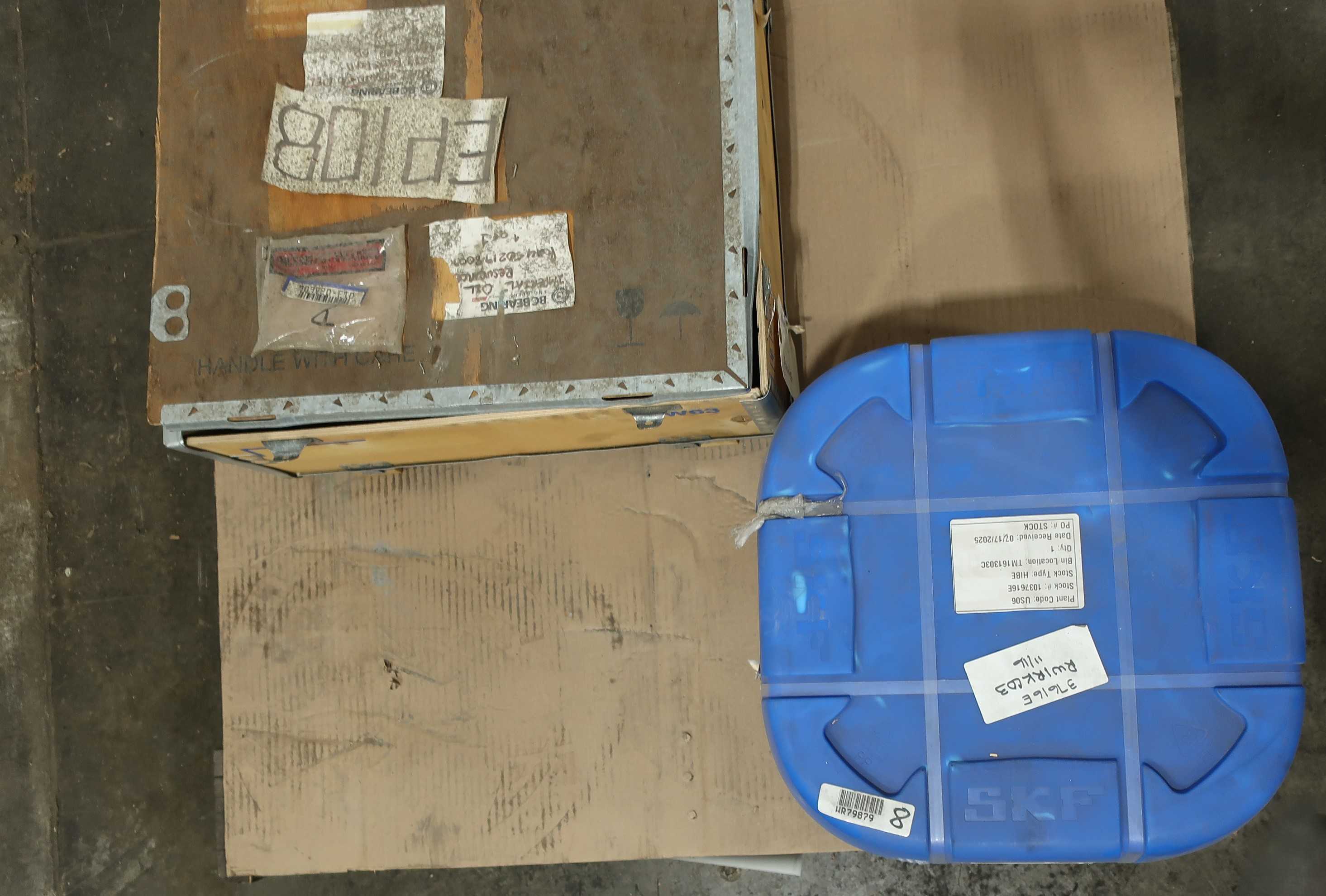SKU 1775682 - LOT OF 2 SKF BEARINGS - BEARINGS