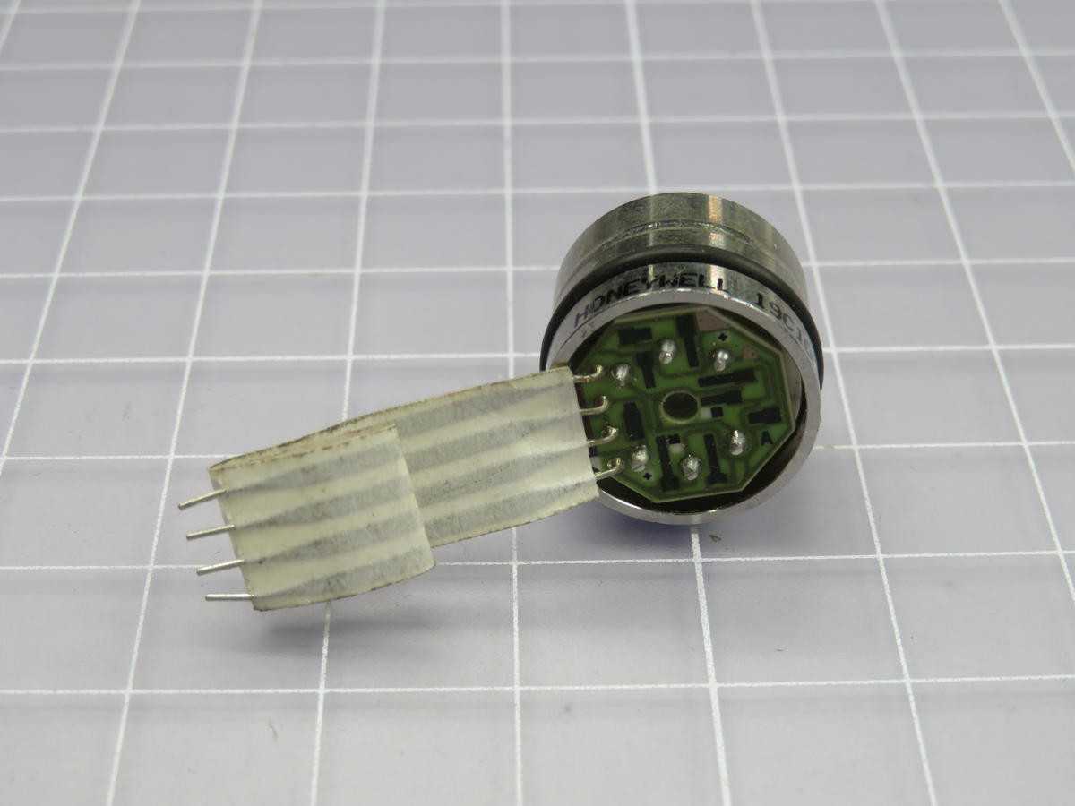 LOT OF 6 HONEYWELL 19C100PA1K SENSOR 100PSIA 0.1V T223503 - SENSORS