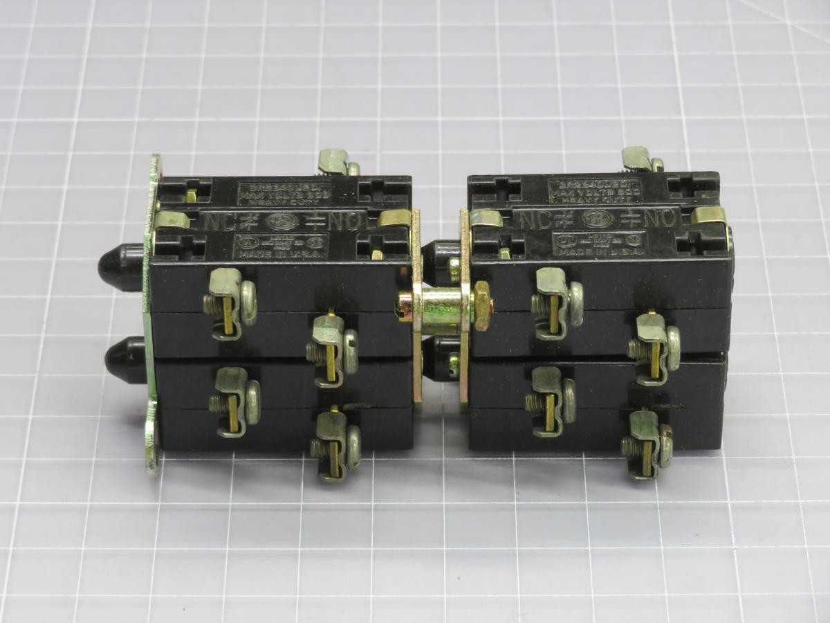 GE CR2940U207 CONTACT BLOCK T230811 - CONTACTORS