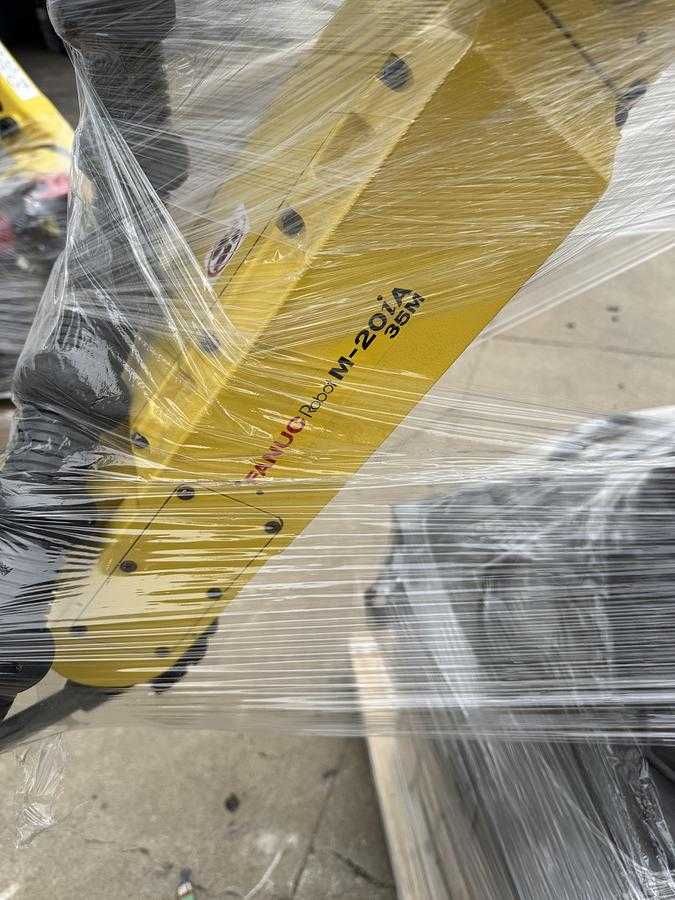 2019 FANUC M-20IA 35M 6 Axis Robot With R-30IB Plus Controller, 35 kg Payload - ARTICULATED ROBOTS 2019 FANUC M-20IA 35M 6 Axis Robot With R-30IB Plus Controller, 35 kg Payload - ARTICULATED ROBOTS