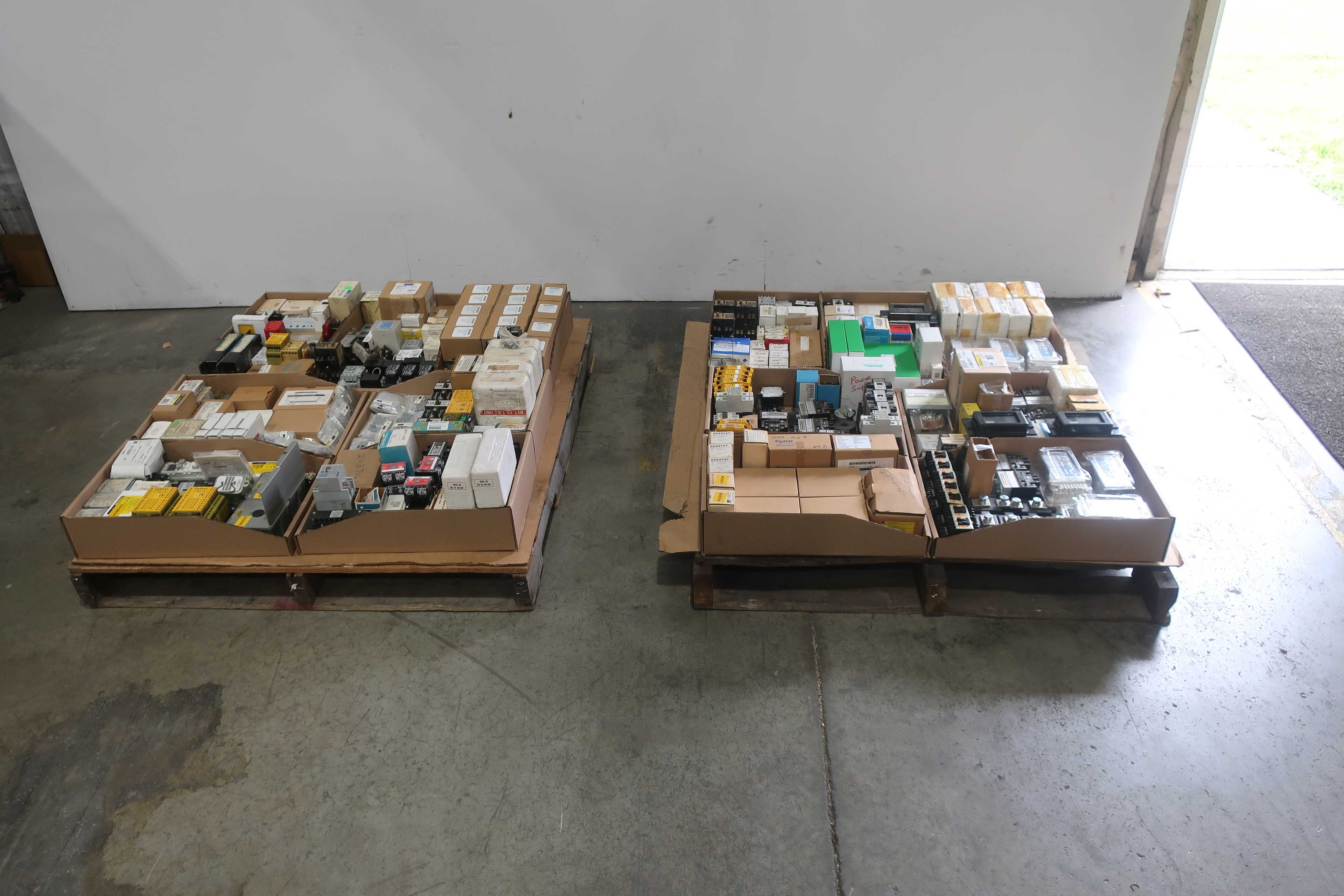 SKU 1763420 - 2 PALLETS OF ASSORTED RELAYS, COUNTERS, AND TIMERS - ELECTRICAL RELAYS