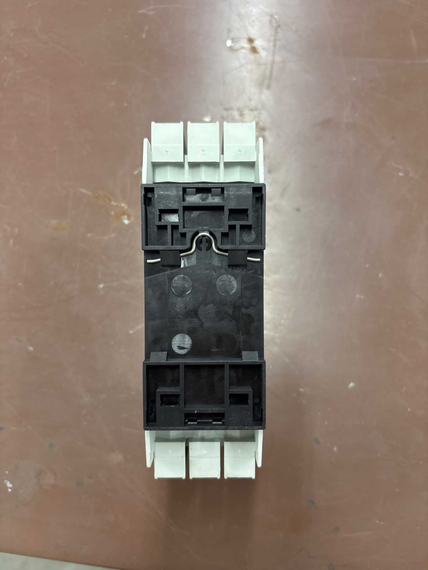 SIEMENS 4RV1721-4AD10 MOLDED CASE CIRCUIT BREAKER - CIRCUIT BREAKERS