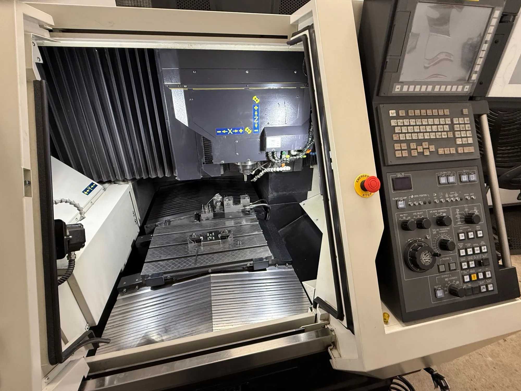 2022 ROKU Android II Vertical Machining Center, FANUC 31I-B5, 5 HP, 60000 RPM - VERTICAL MACHINING CENTERS