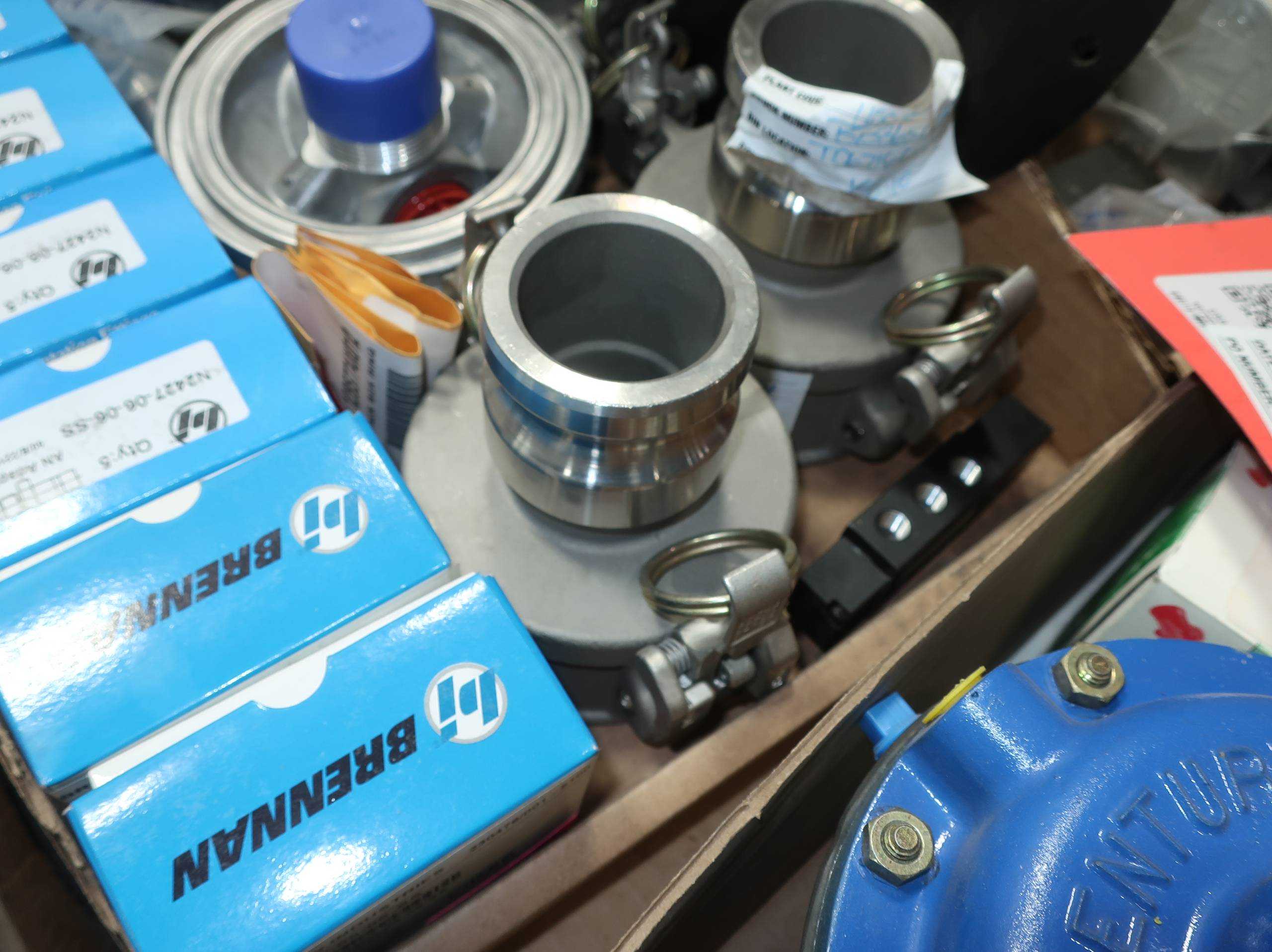 SKU 1766551 - 4 PALLETS OF ASSORTED VALVE AND VALE PARTS - VALVE PARTS & ACCESSORIES
