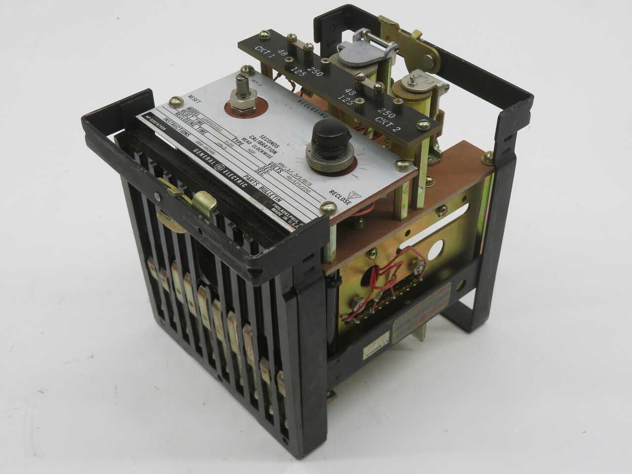 GE 12NSR21G1A Reclosing Relay T211674 - Reliable Circuit Protection - ELECTRICAL COMPONENTS