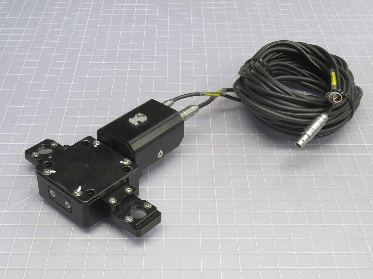 SURUGA SEIKI 1-AXIS MOTORIZED GONIOMETER STAGE MODULE - OPERATOR CONTROLS