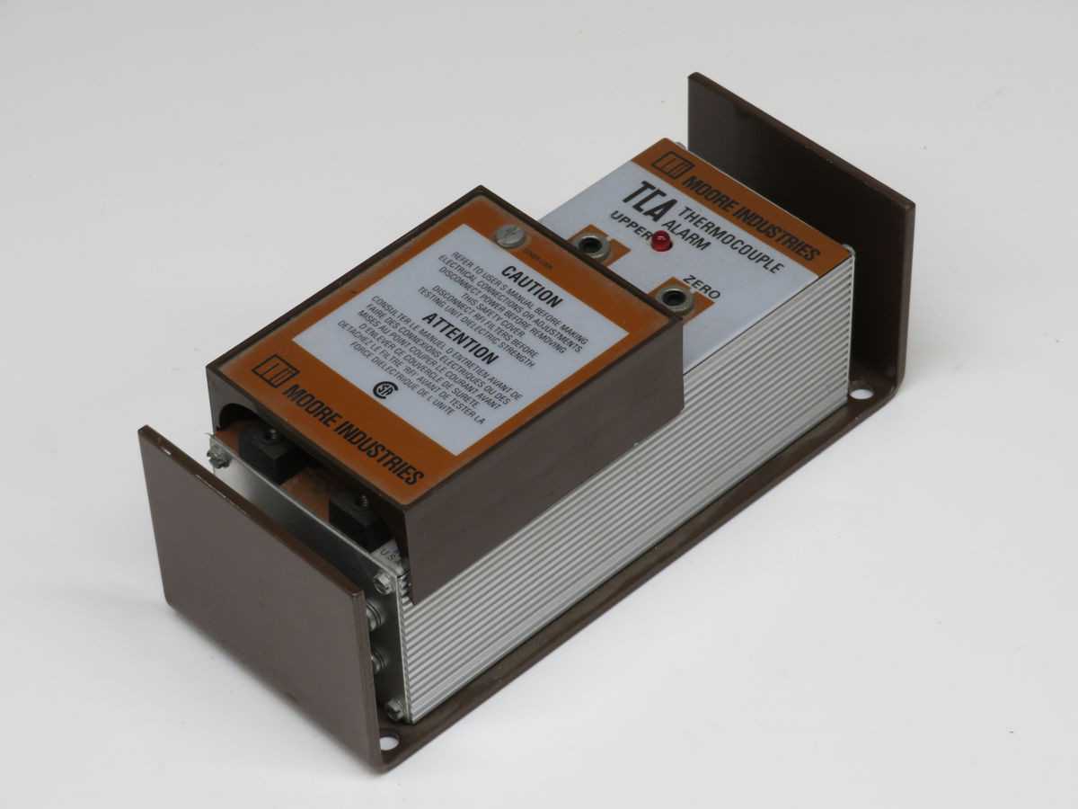 MOORE TCA/K-25MV/SL1/117AC THERMOCOUPLE ALARM T255808 - TEMPERATURE CONTROL COMPONENTS