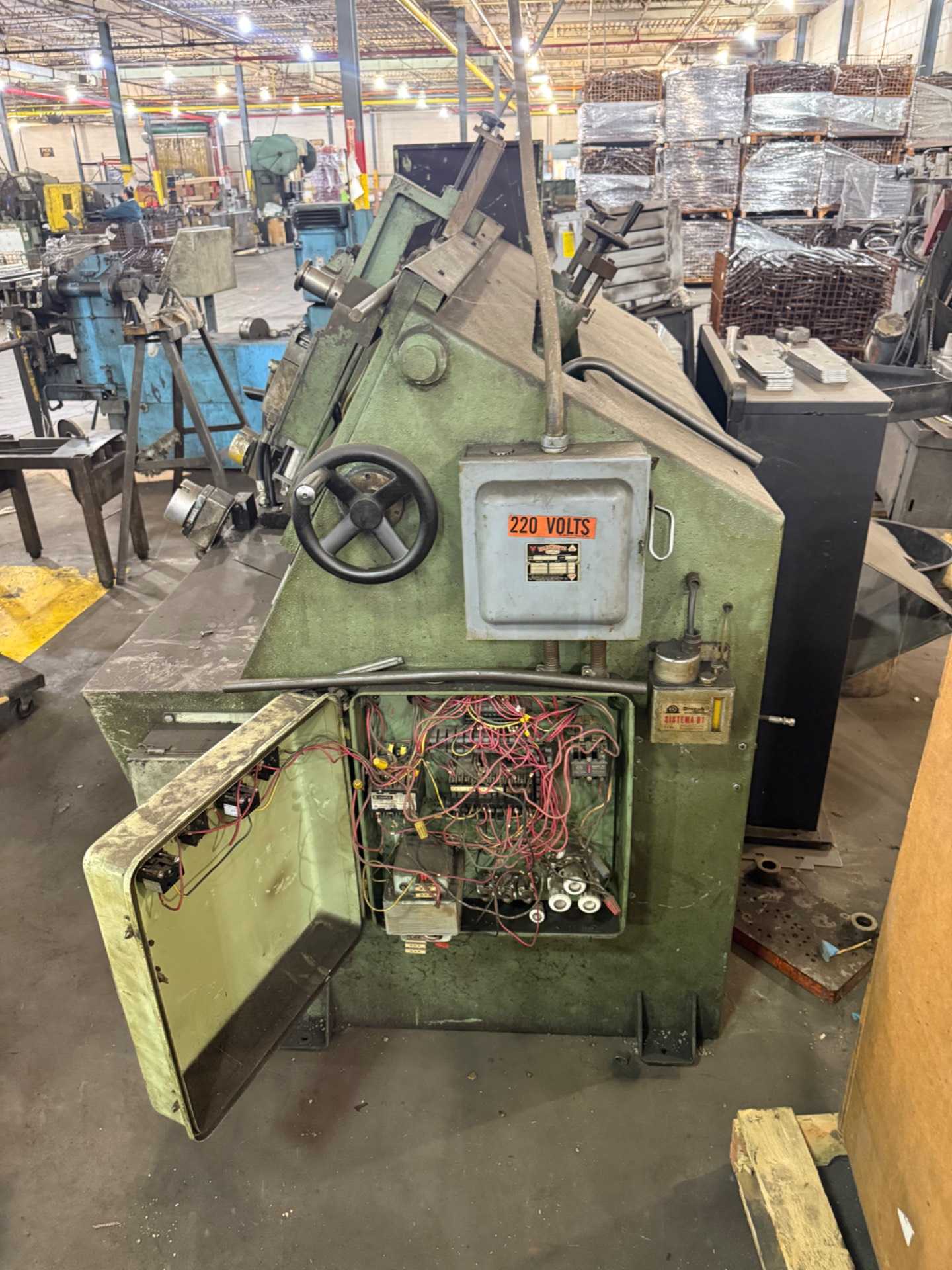 CURVATUBI B.L.M. A/25-2 HYDRAULIC PIPE & TUBE BENDER - 220V, 1 AXIS, MAX 120'' LENGTH - PIPE & TUBE BENDERS