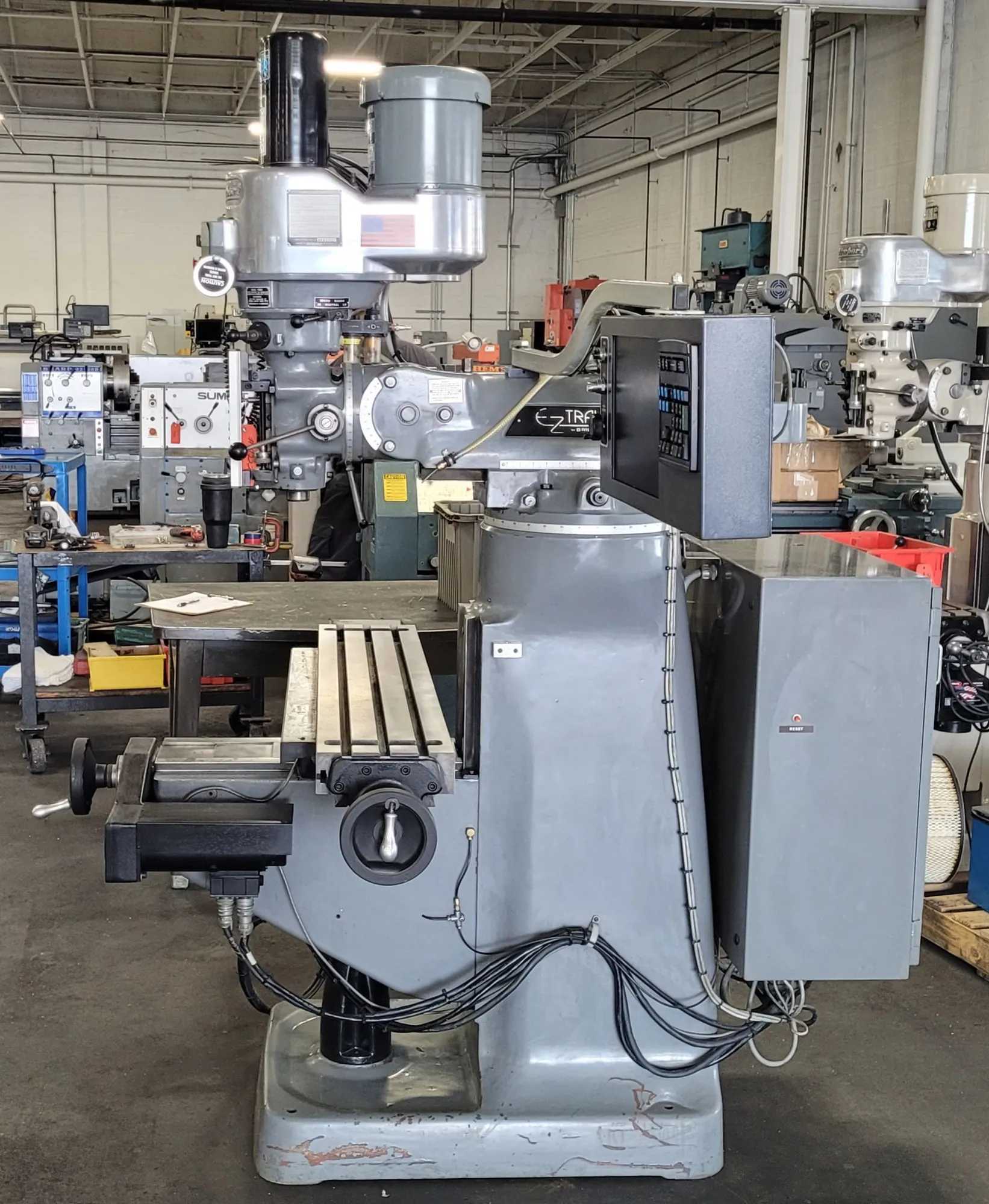 BRIDGEPORT SERIES 1 EZ TRAK DX VERTICAL MILL 2HP 9X48" TABLE 4200 RPM R8 TAPER - VERTICAL MILLING MACHINES