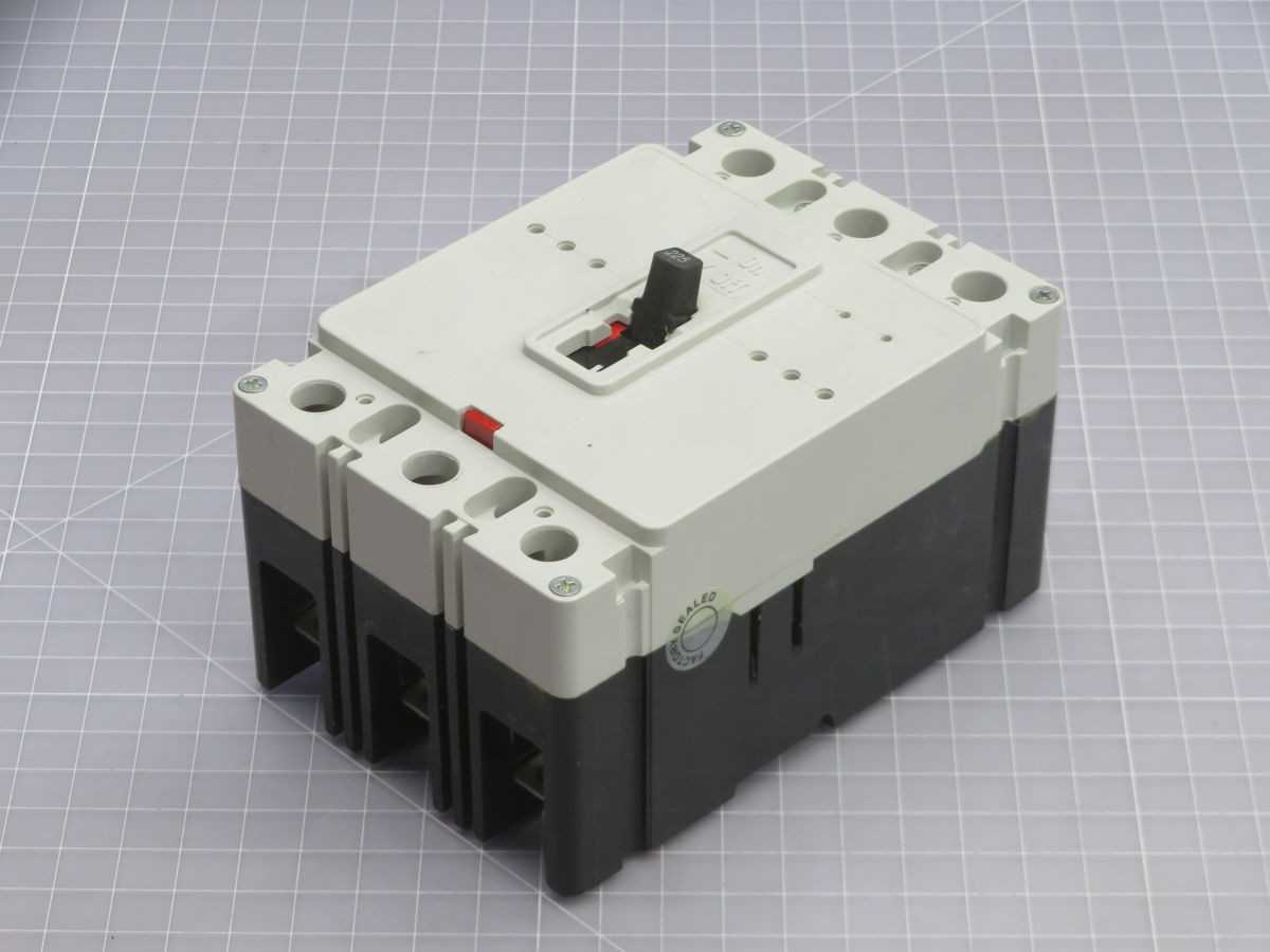 EATON XHFD3225W CIRCUIT BREAKER T246004 - CIRCUIT BREAKERS