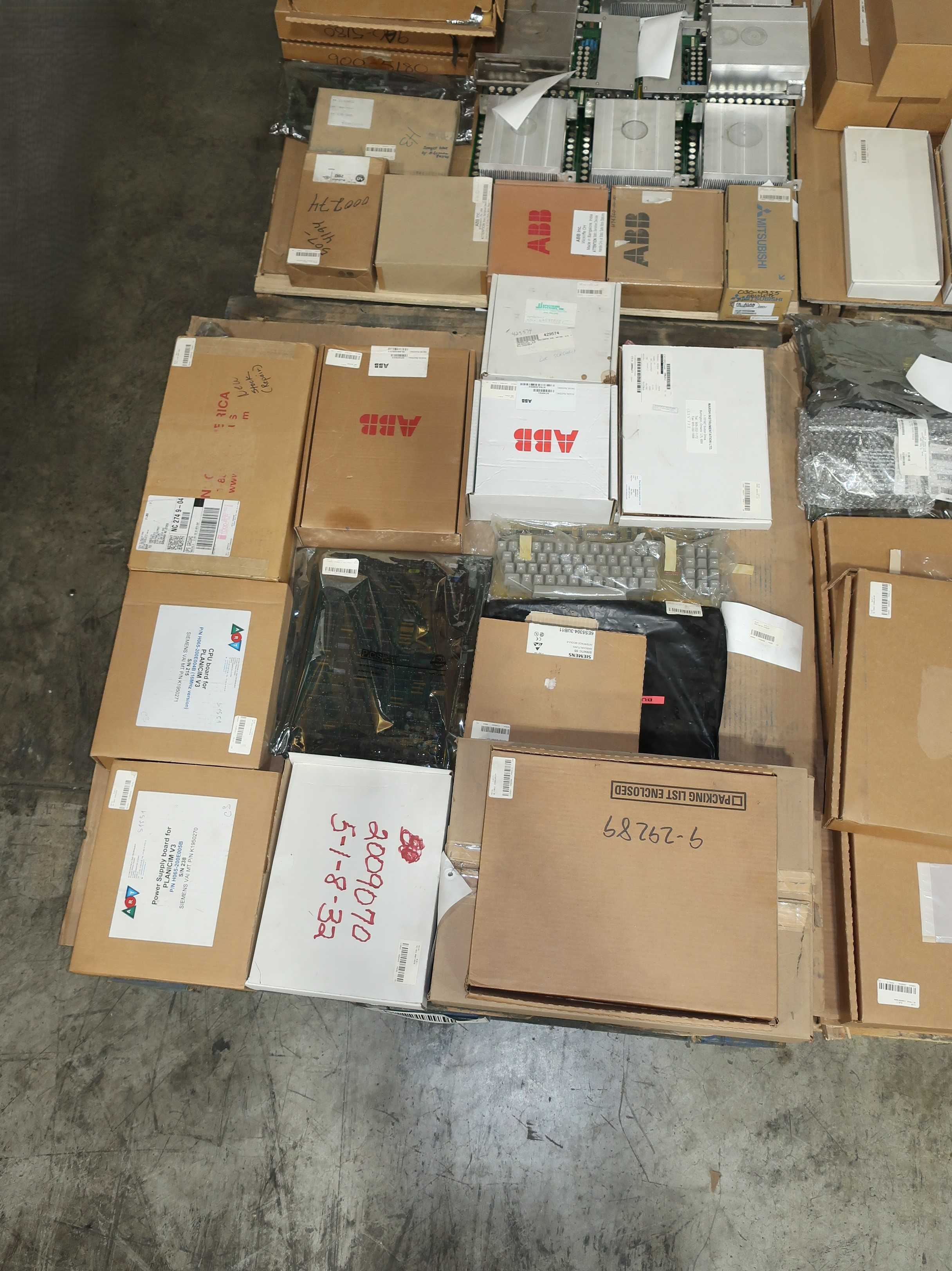 SKU 1773608 - 4 PALLETS OF ASSORTED PCB CIRCUIT BOARDS - PCB CIRCUIT BOARDS