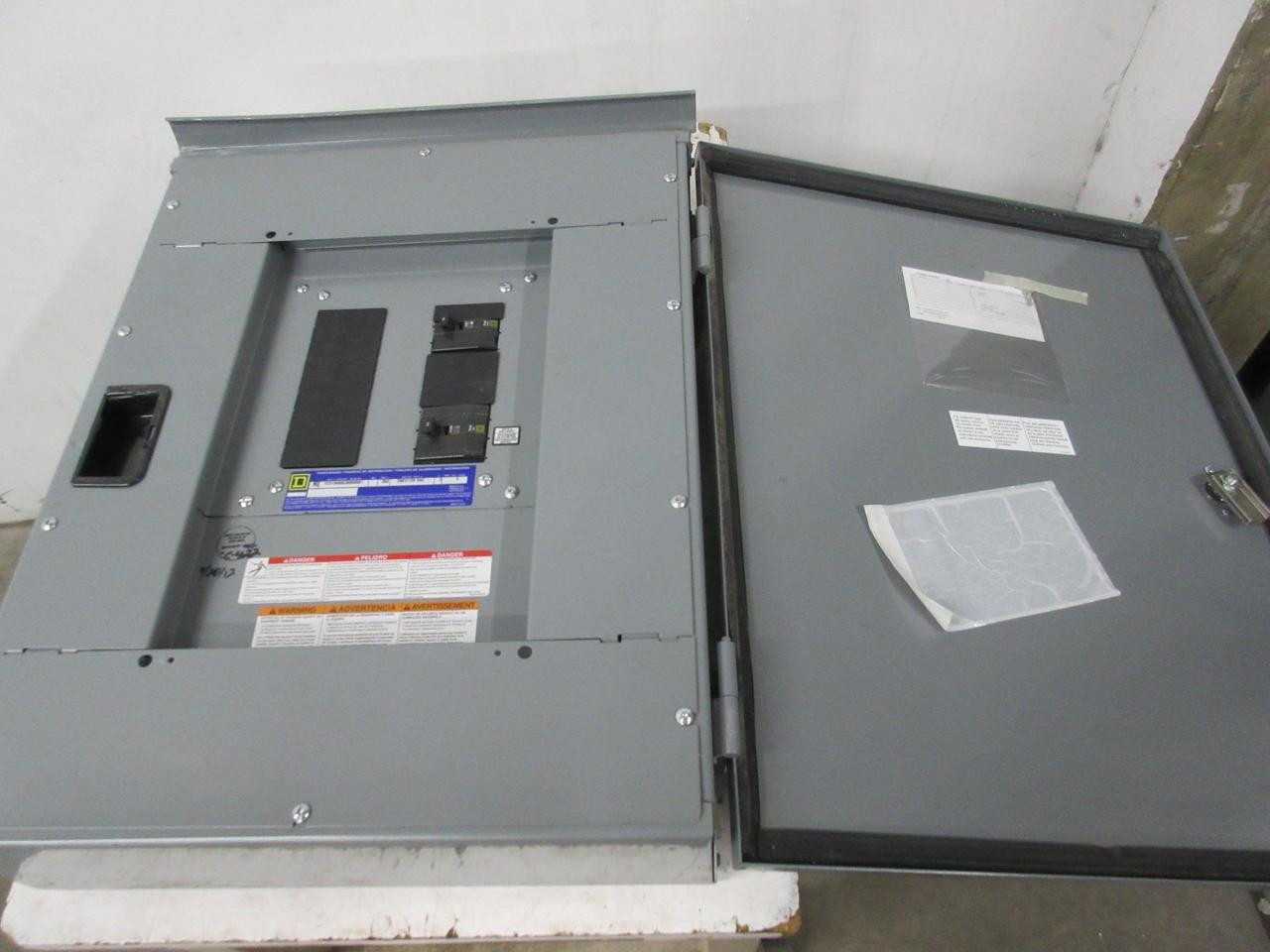 SQUARE D 12313460830080001 ELECTRICAL POWER DISTRIBUTION PANEL 120/208 3 PH 4 WIRE - PANELBOARDS