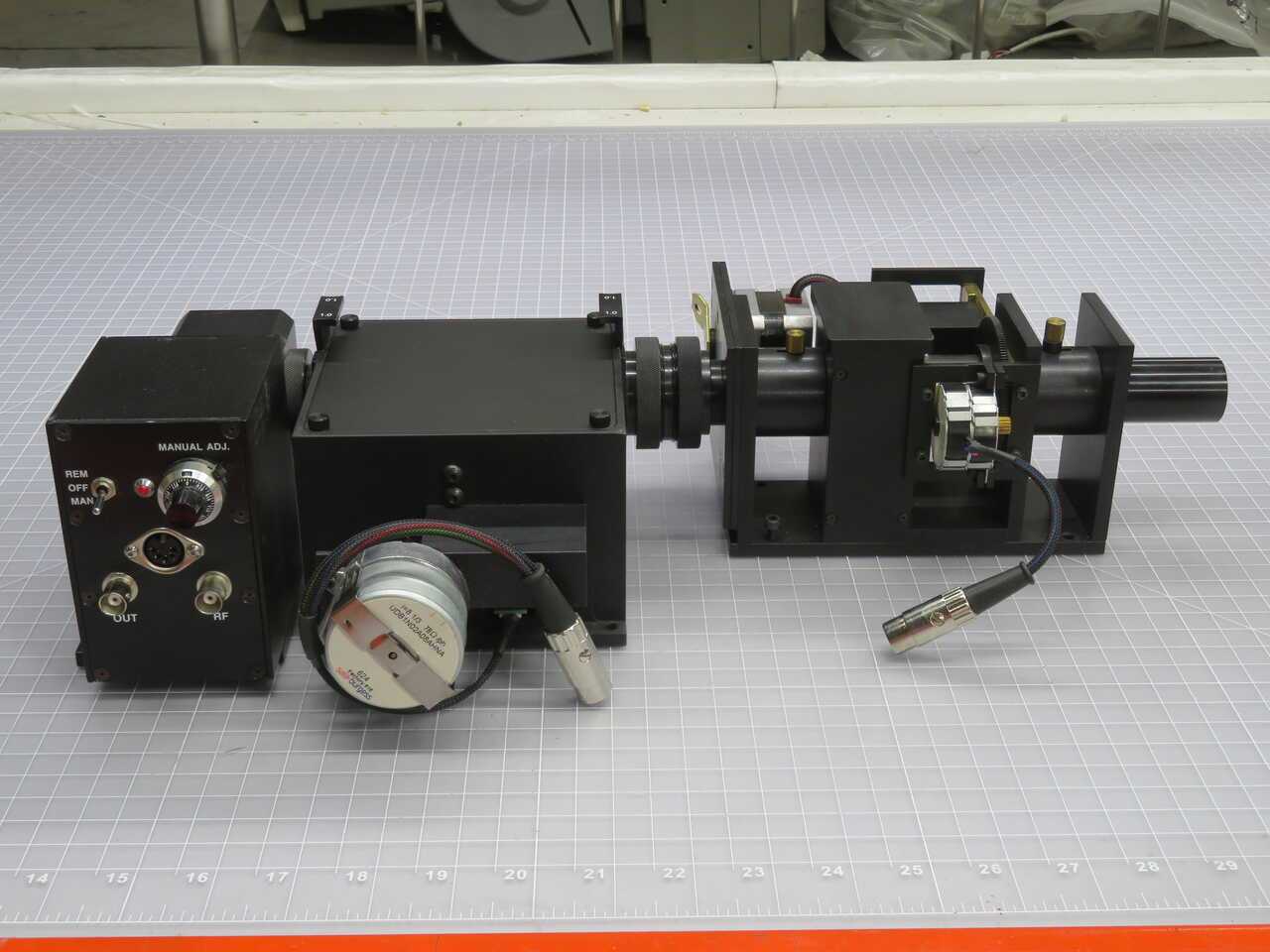 ISS 90021 Photon Counting Spectrofluorimeter T270680 For Accurate Measurements - CONSISTENCY ANALYZERS & METERS