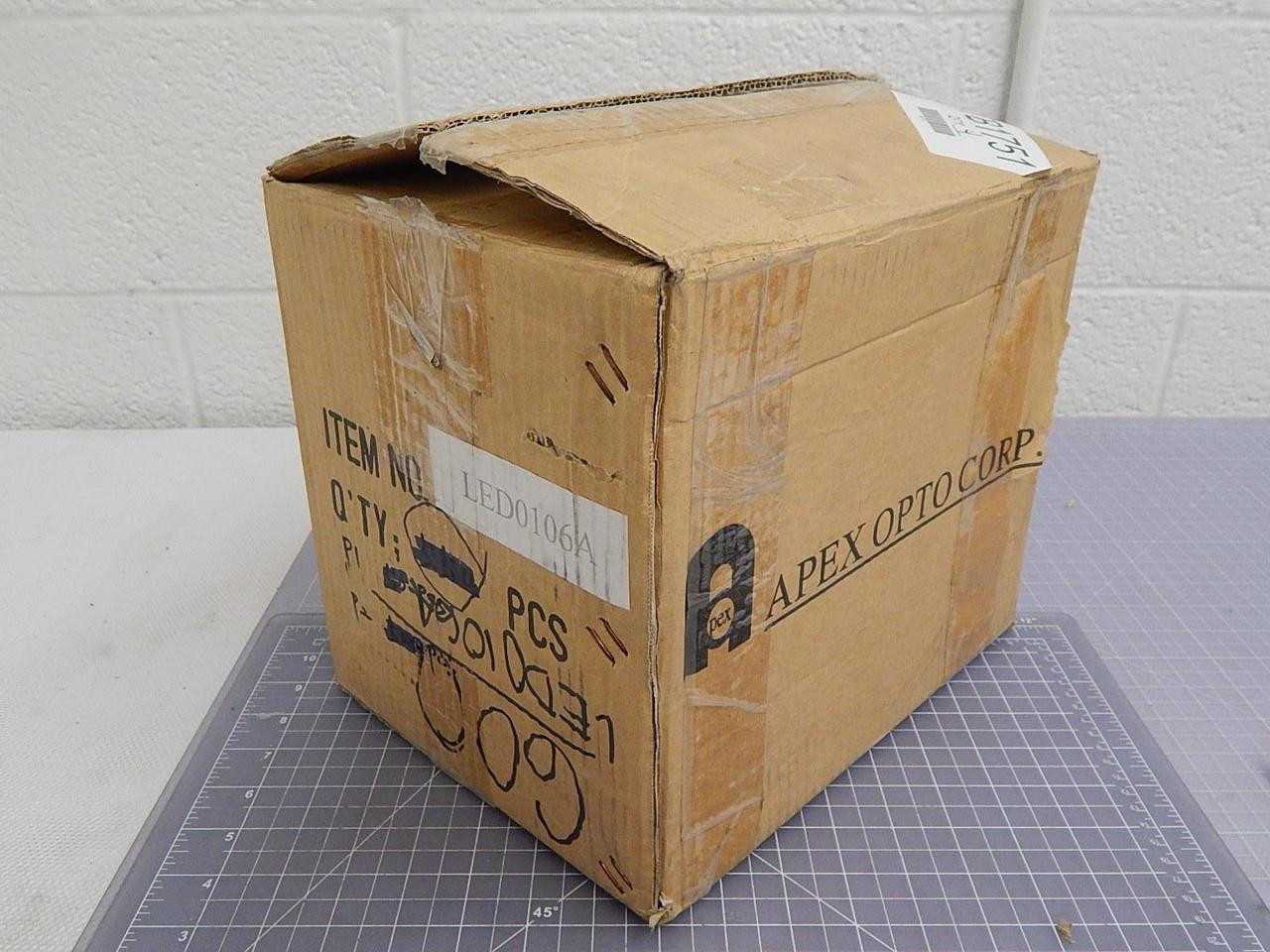 LOT OF 600 AOS-A1001G DIGIT NUMBER LED'S T101474 - DISPLAYS