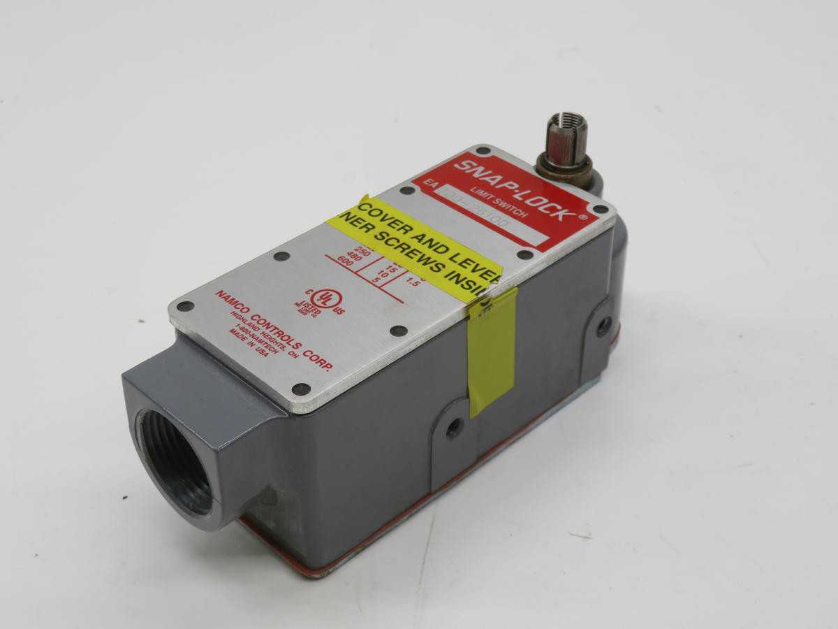 NAMCO EA700-26100 LIMIT SWITCH T230596 - SWITCHES