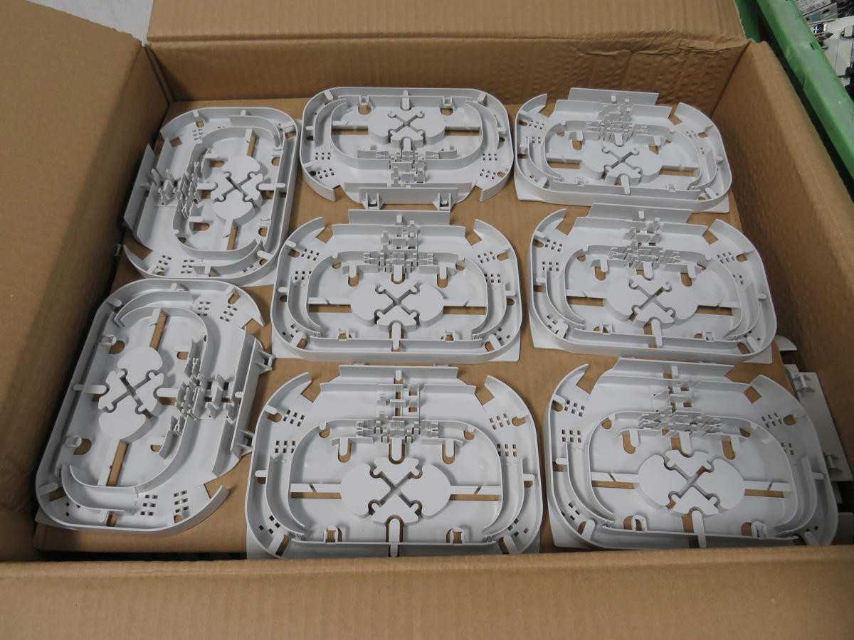 LOT OF 124 COMMSCOPE 1PCY6282-001 CY6282-001 TRAY OWB-S2 GELOY T195562 - FIBER OPTIC CABLE